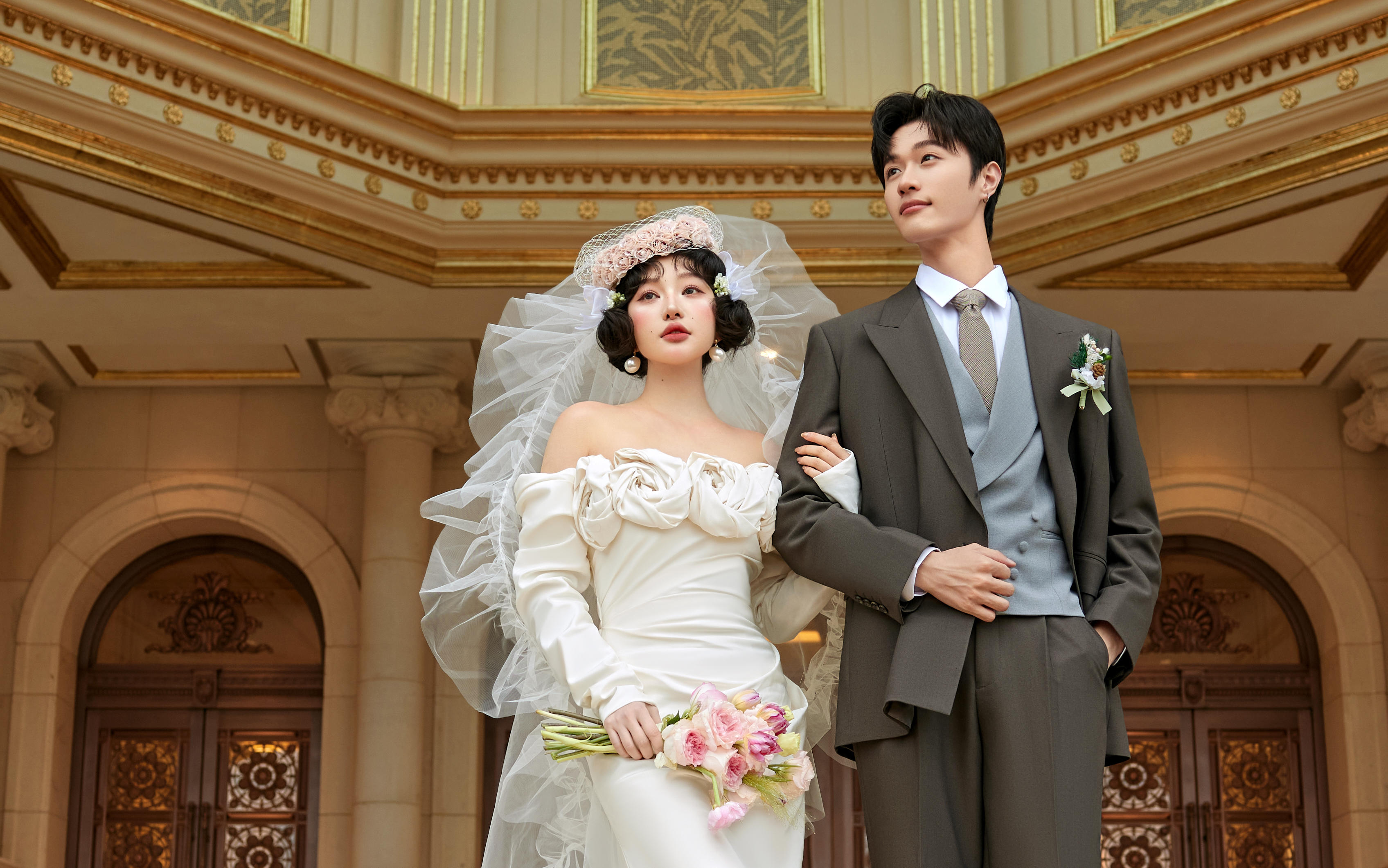 今天當(dāng)公主?歐式古堡婚紗照也太美啦??