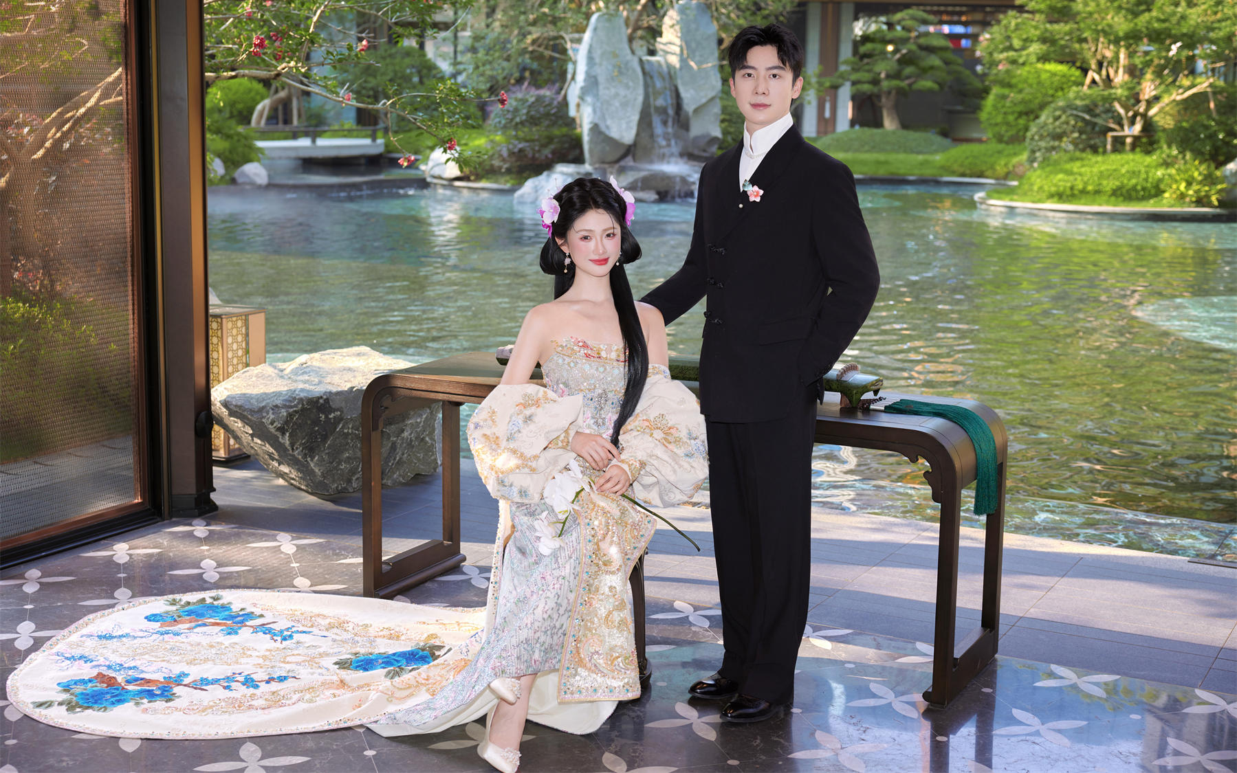 新中式婚纱照天花板！在假山回廊间邂逅超美国风✨