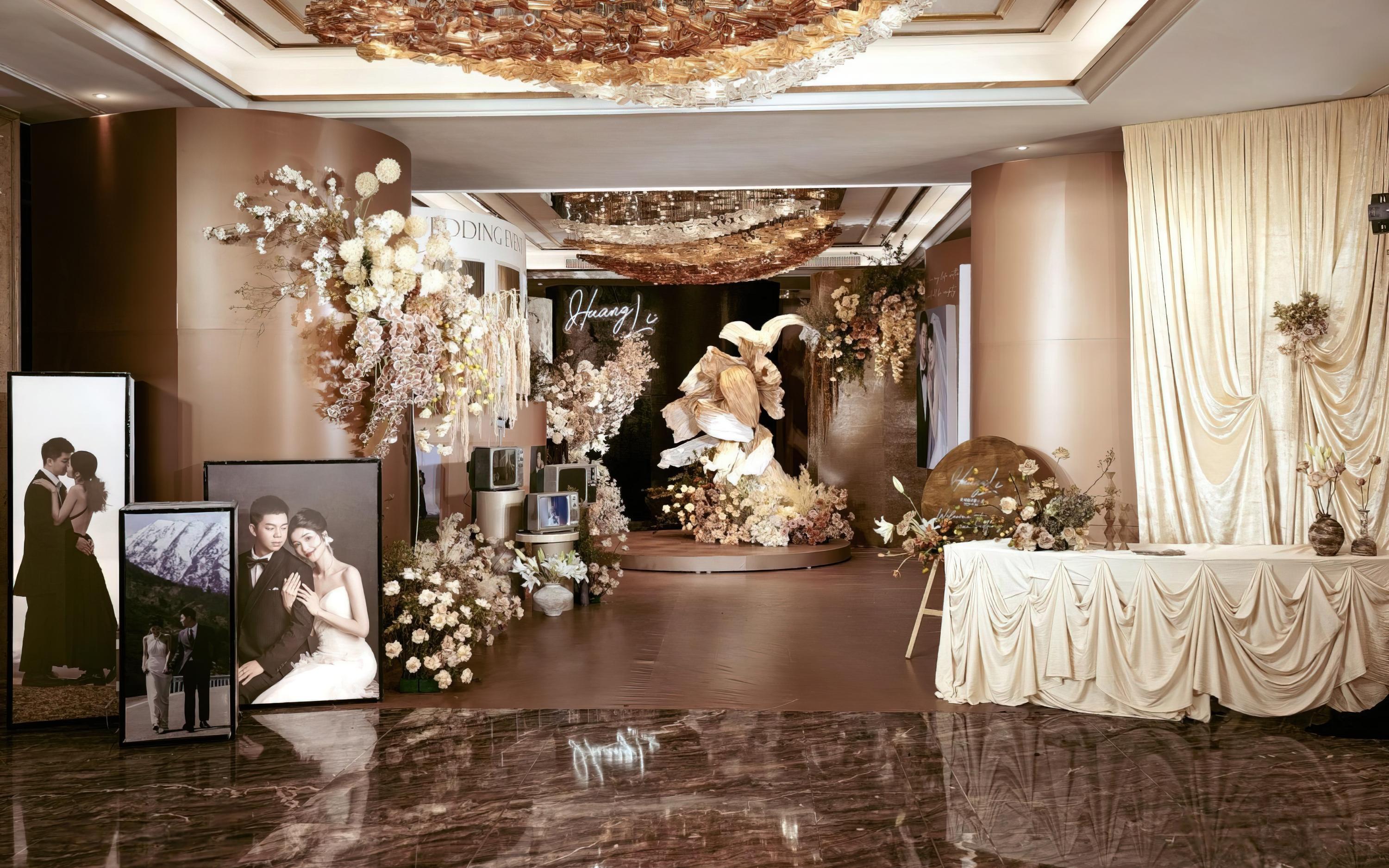 澄澈晶莹，见证爱的纯粹时刻