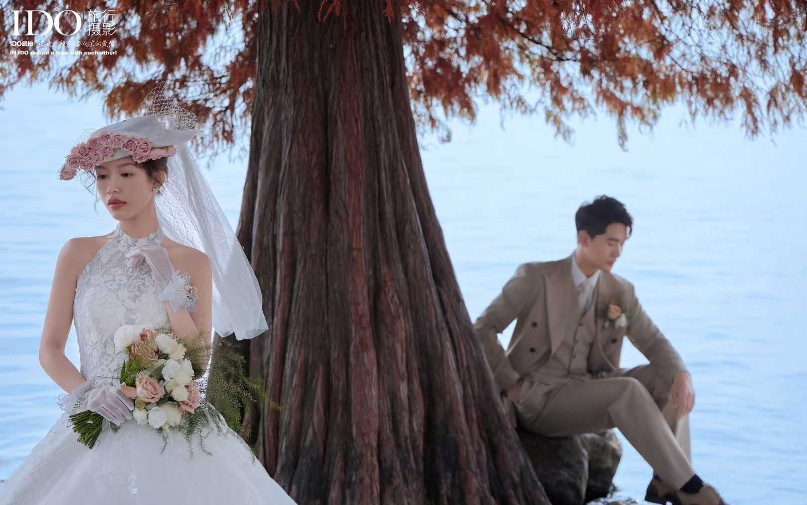 风遇湖起，我遇见你