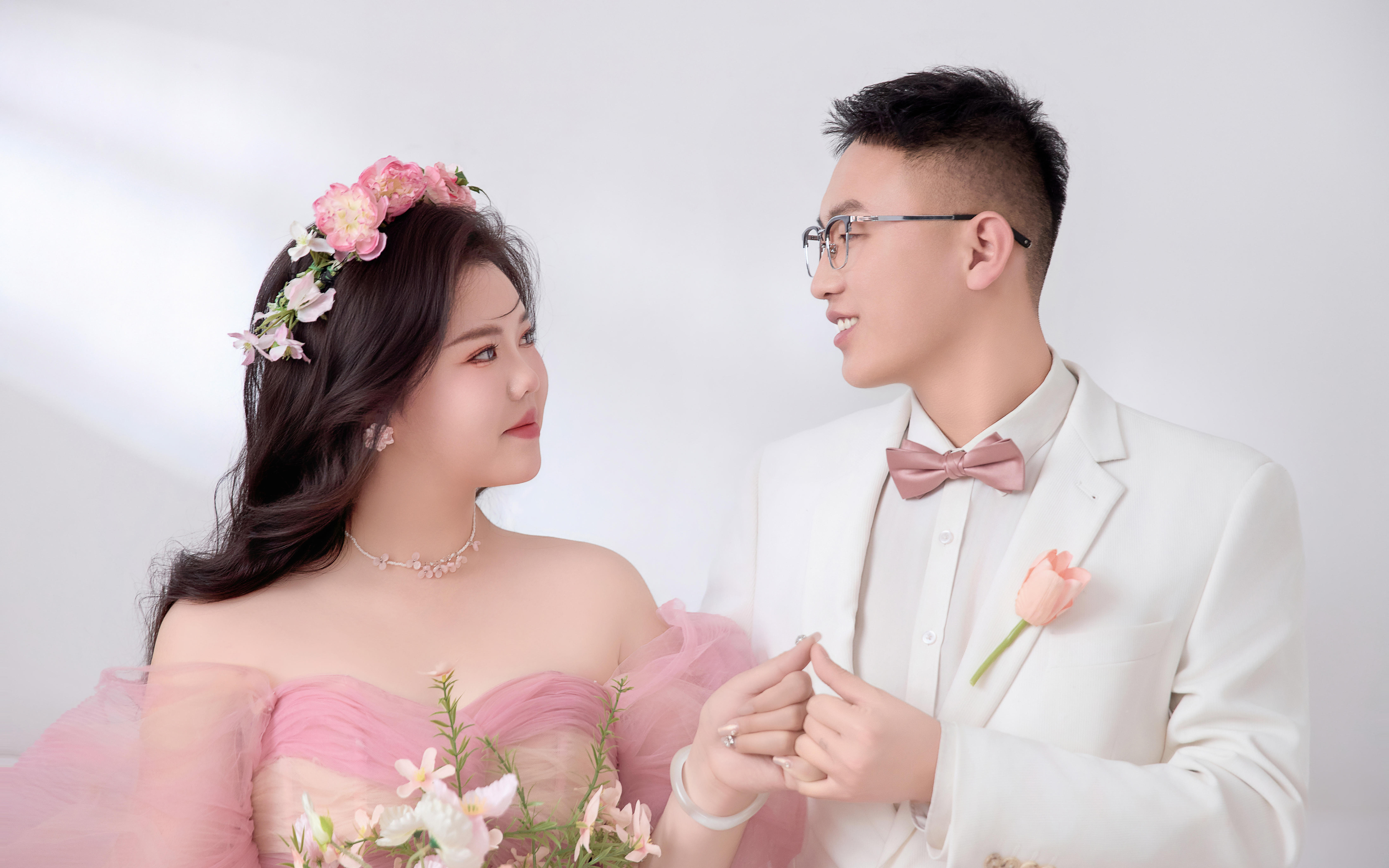 【客照】粉紗漾甜意，微胖新娘的浪漫婚紗照美學(xué)??