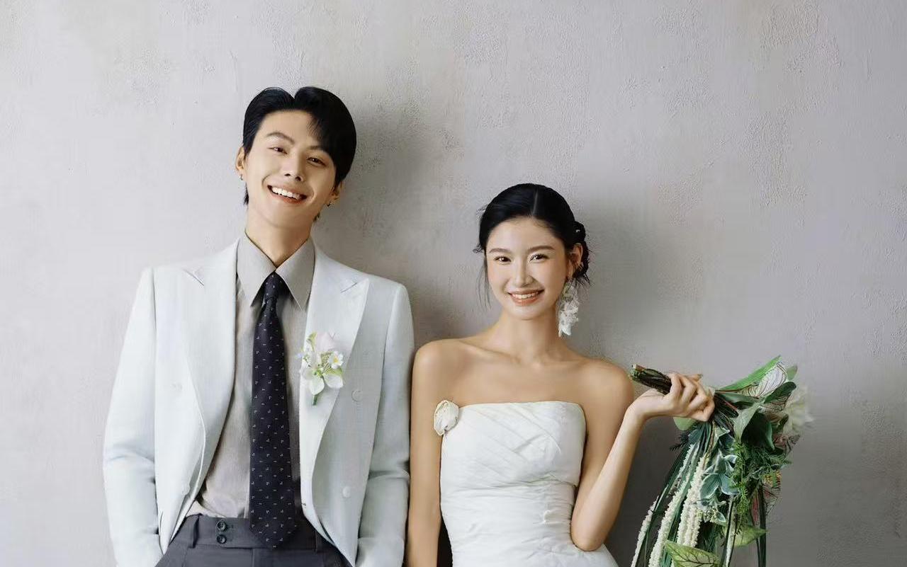 一眼就爱上的复古婚纱照