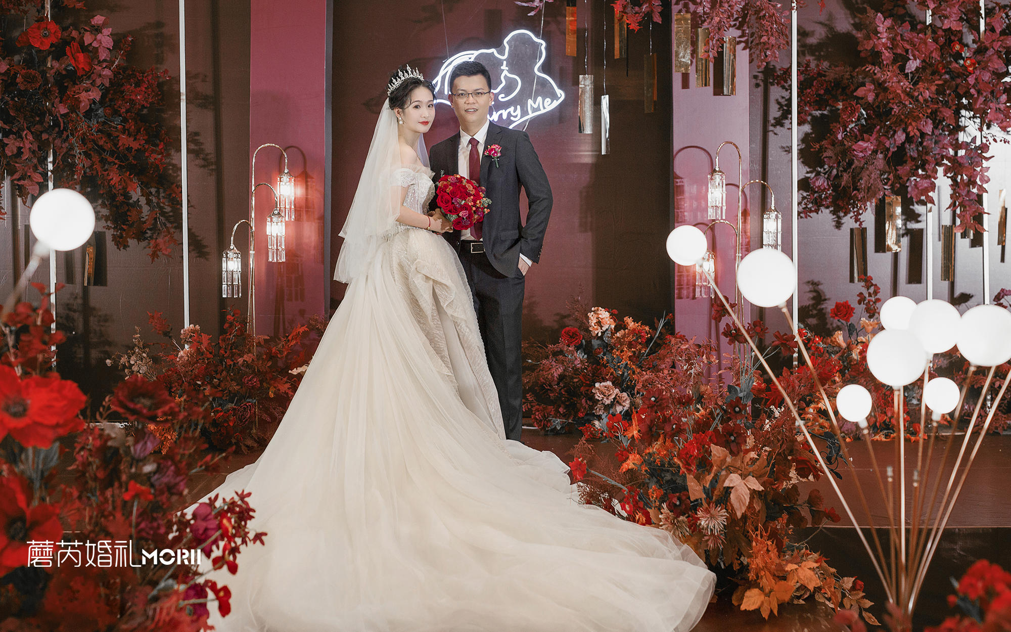 蘑芮morii婚礼 | 红金色简约复古大气小预算