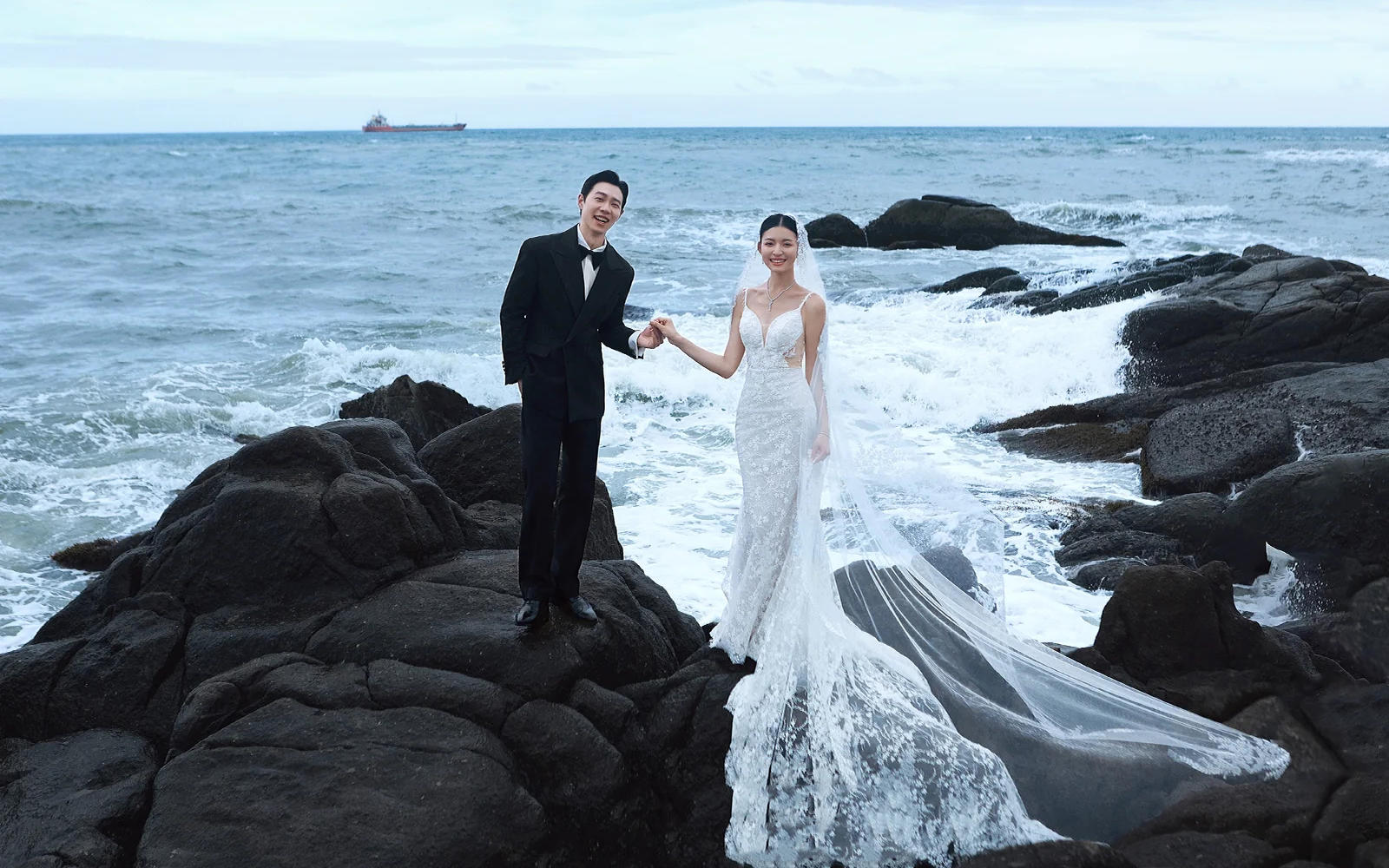 海景电影感婚纱照 小众高级且浪漫