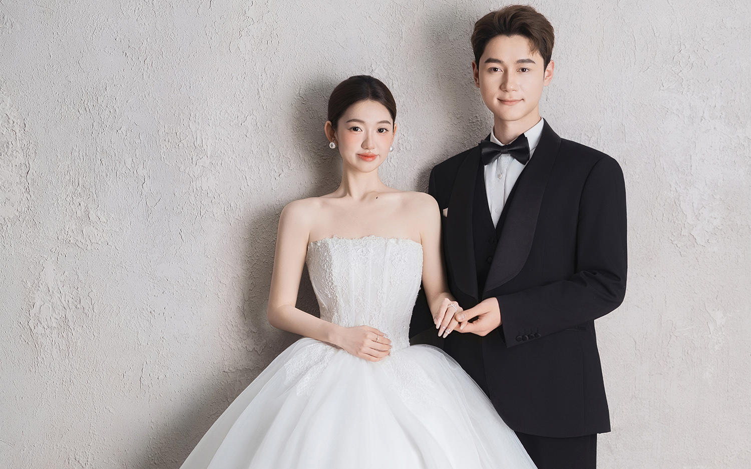 備婚姐妹閉眼沖?普通人能拍出的高級感主紗