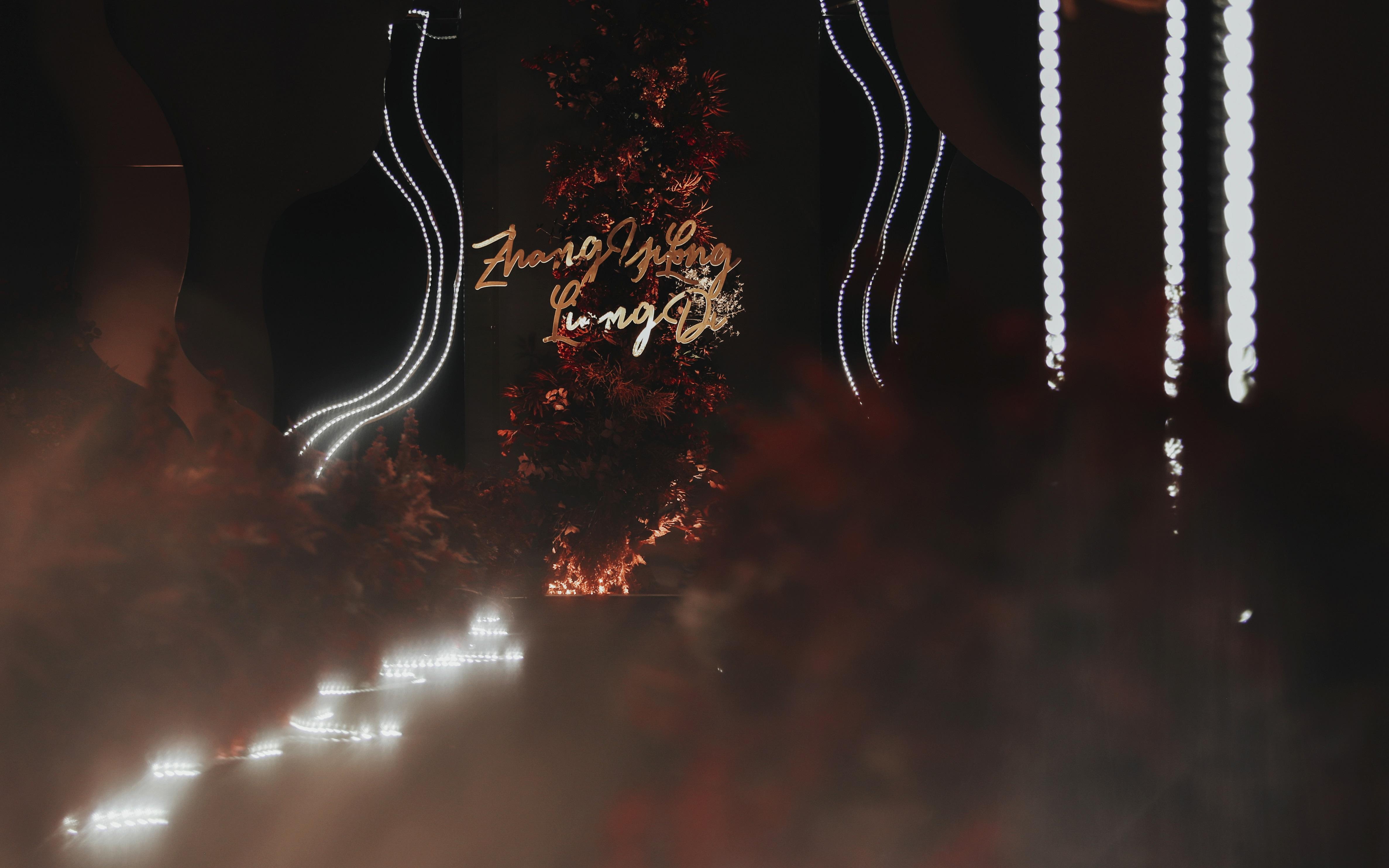 三川宴会—黑红经典撞色婚礼作品