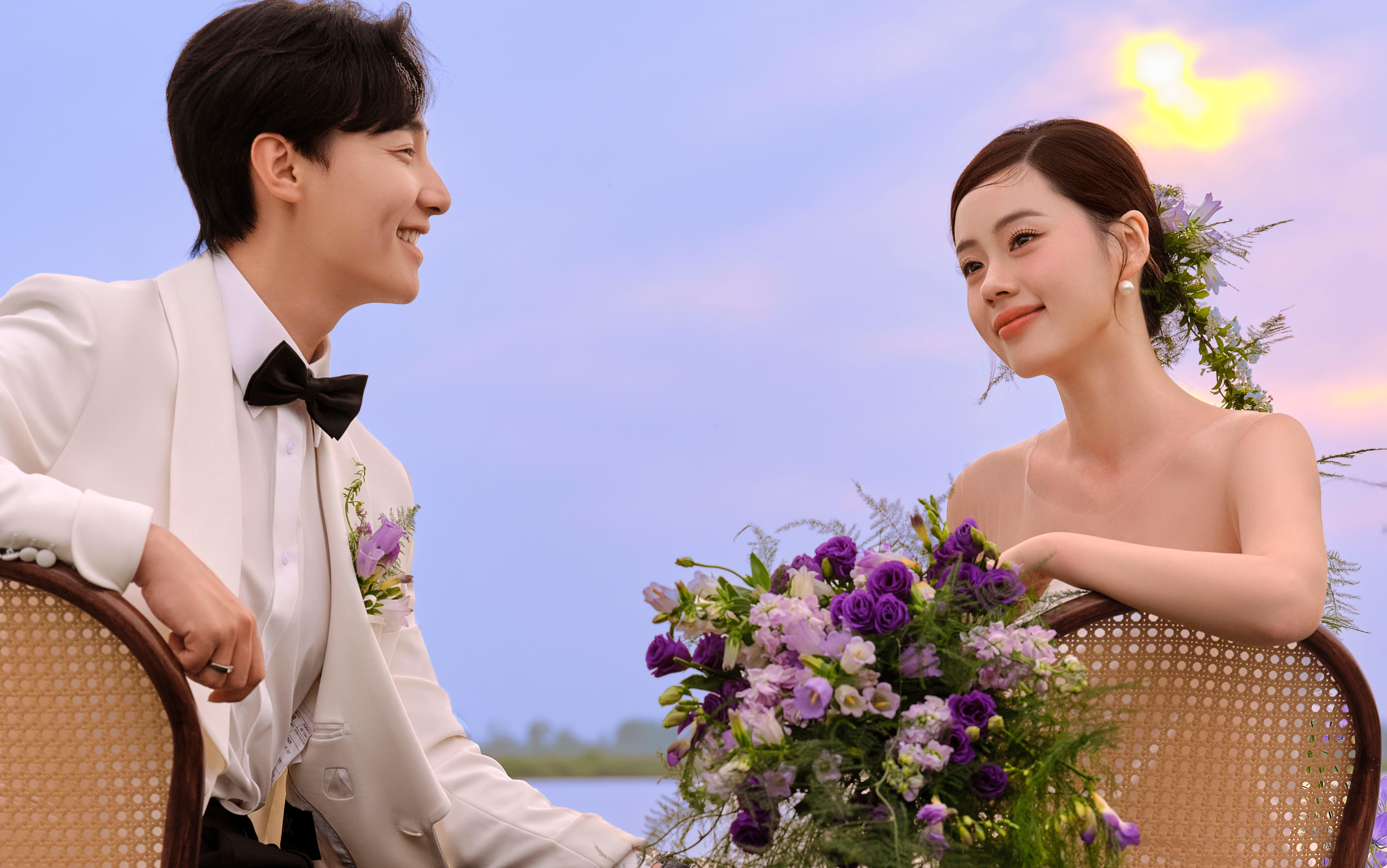 【D视觉摄影】妹妹说紫色很有韵味,纪实感日落婚照
