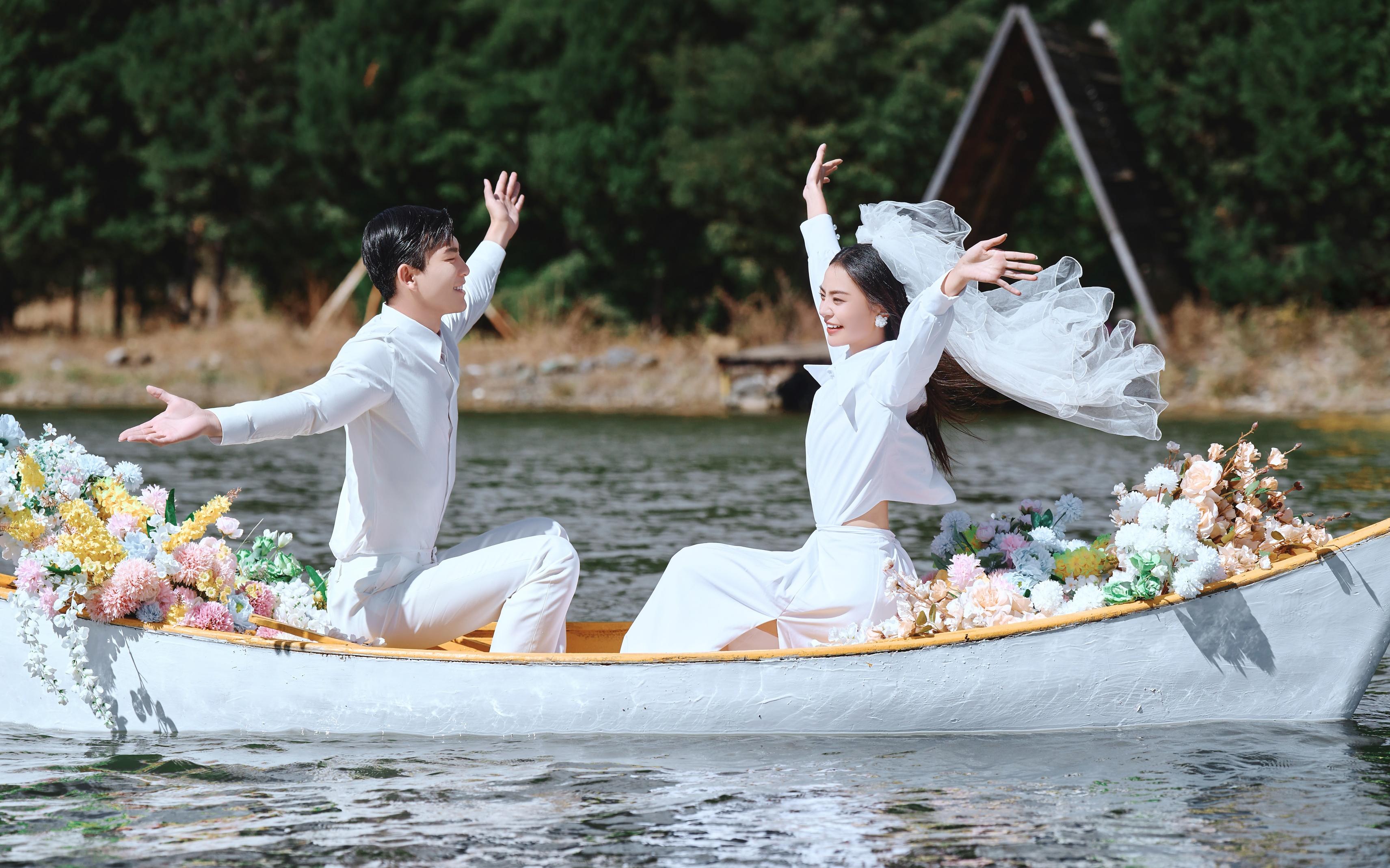 小船邂逅森系婚纱照💐治愈又浪漫