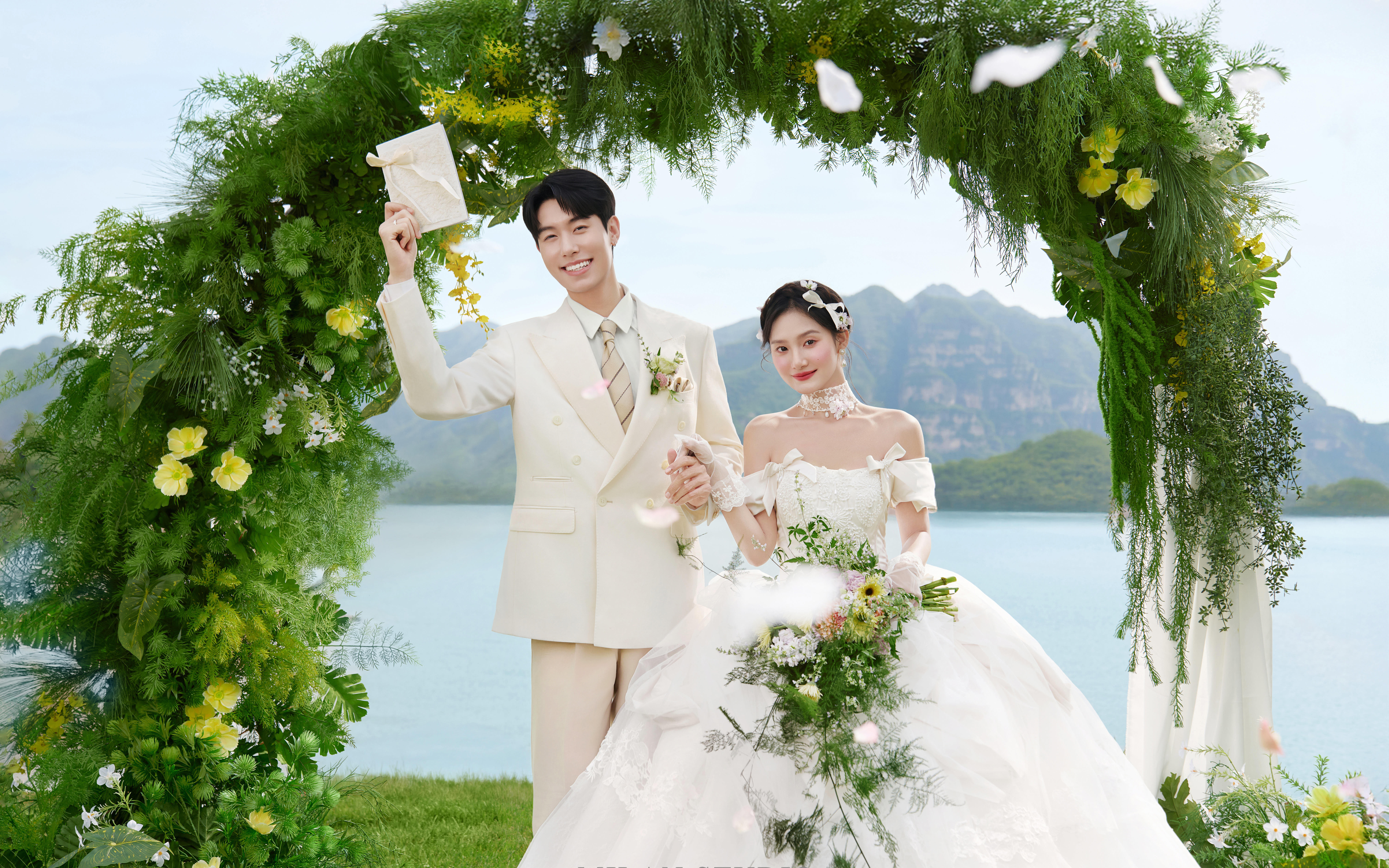 湖畔森系仪式感婚纱照