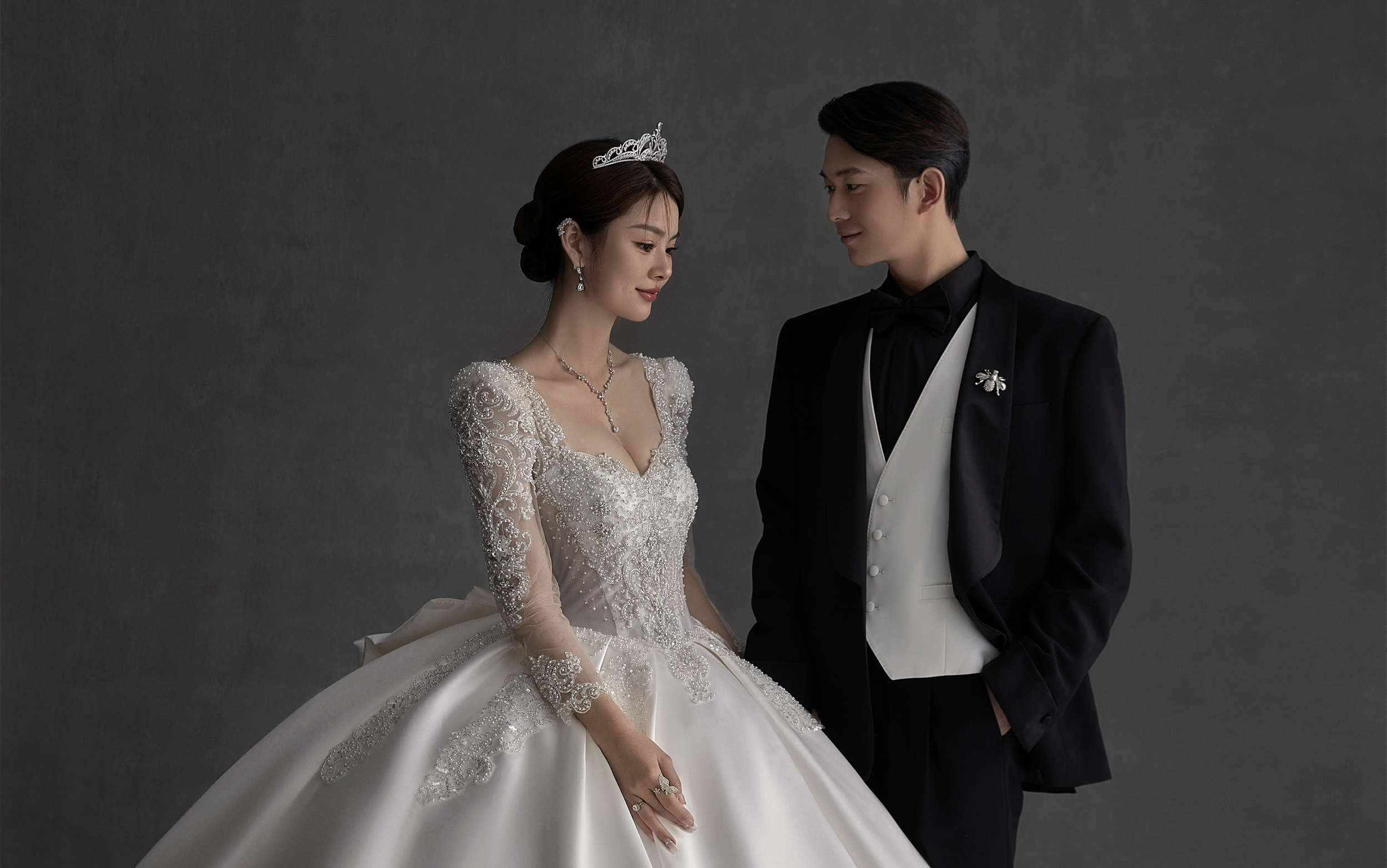 随性浪漫的重工主纱婚纱照💥仪式感具象化