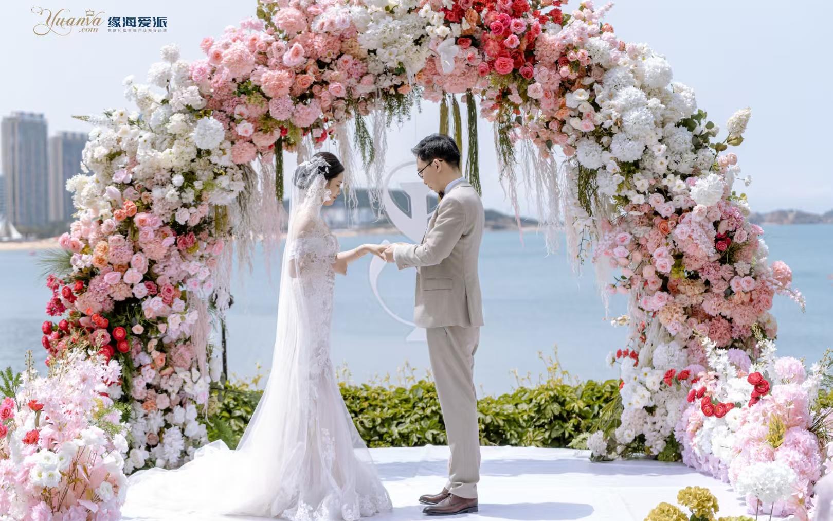 婚礼策划 | 甜美女孩的户外草坪婚礼