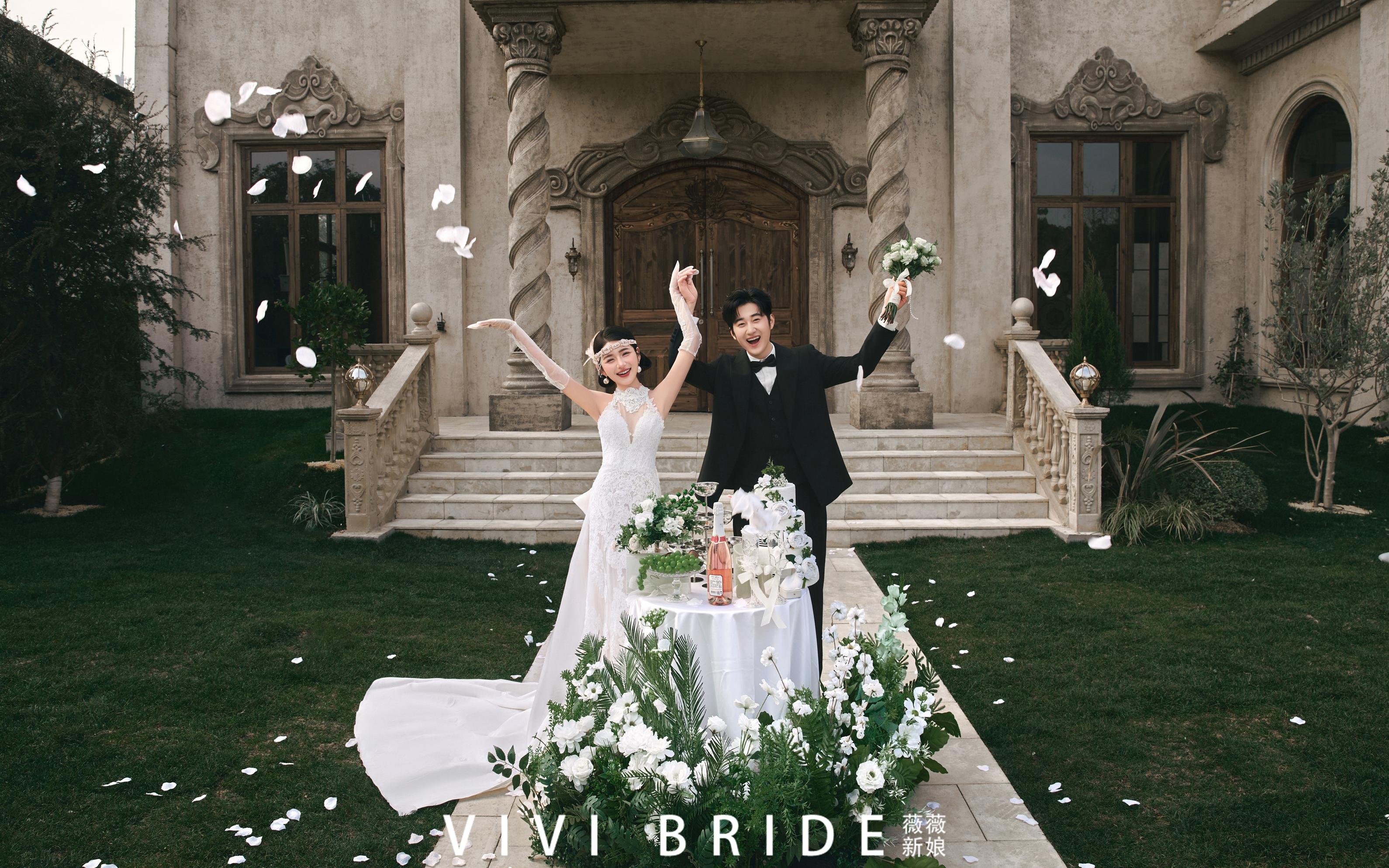 ✨在欧式古堡拍的婚纱照，每一帧都像电影截图🎬​