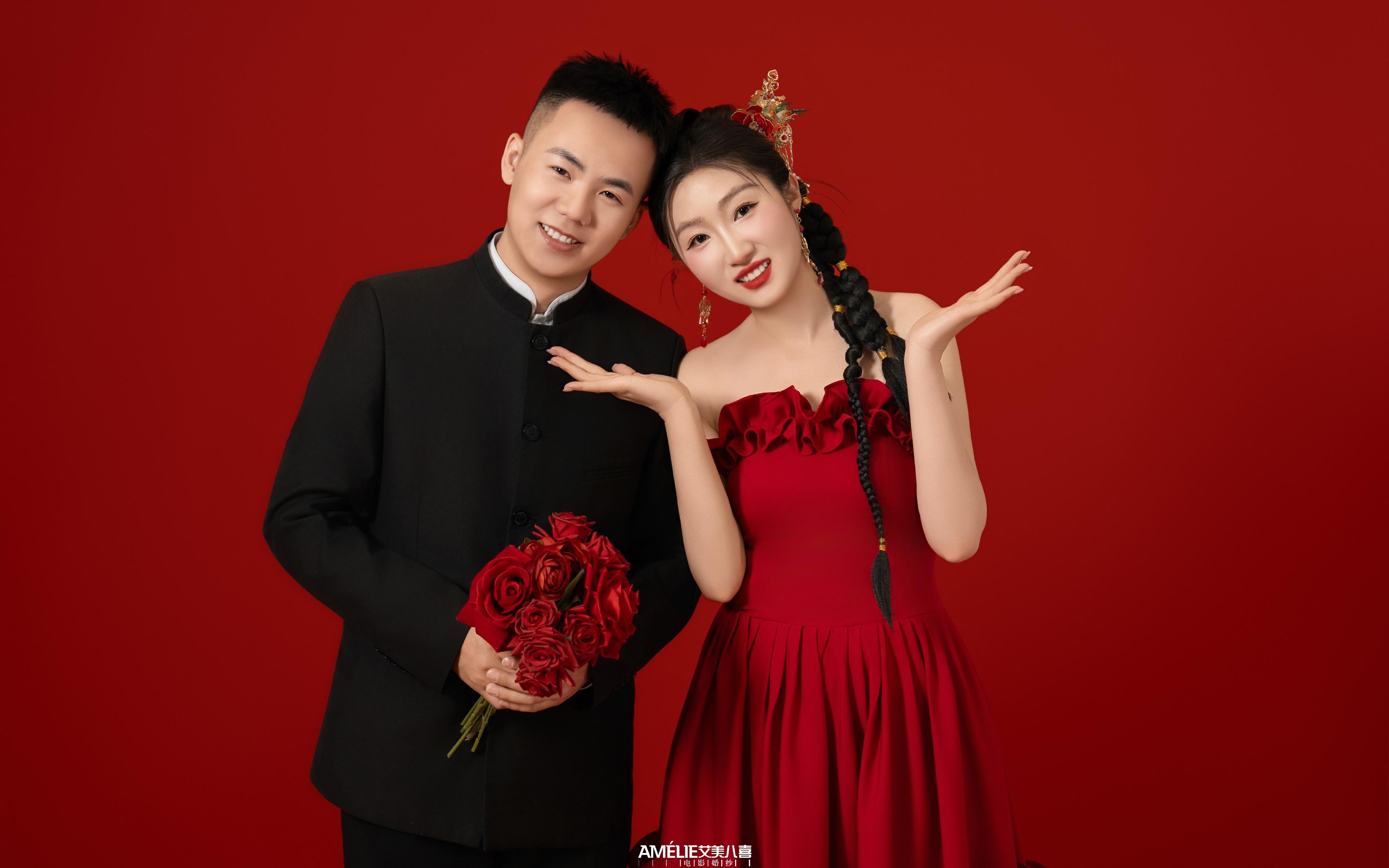 红底喜嫁纱！甜妹超吸睛❤️