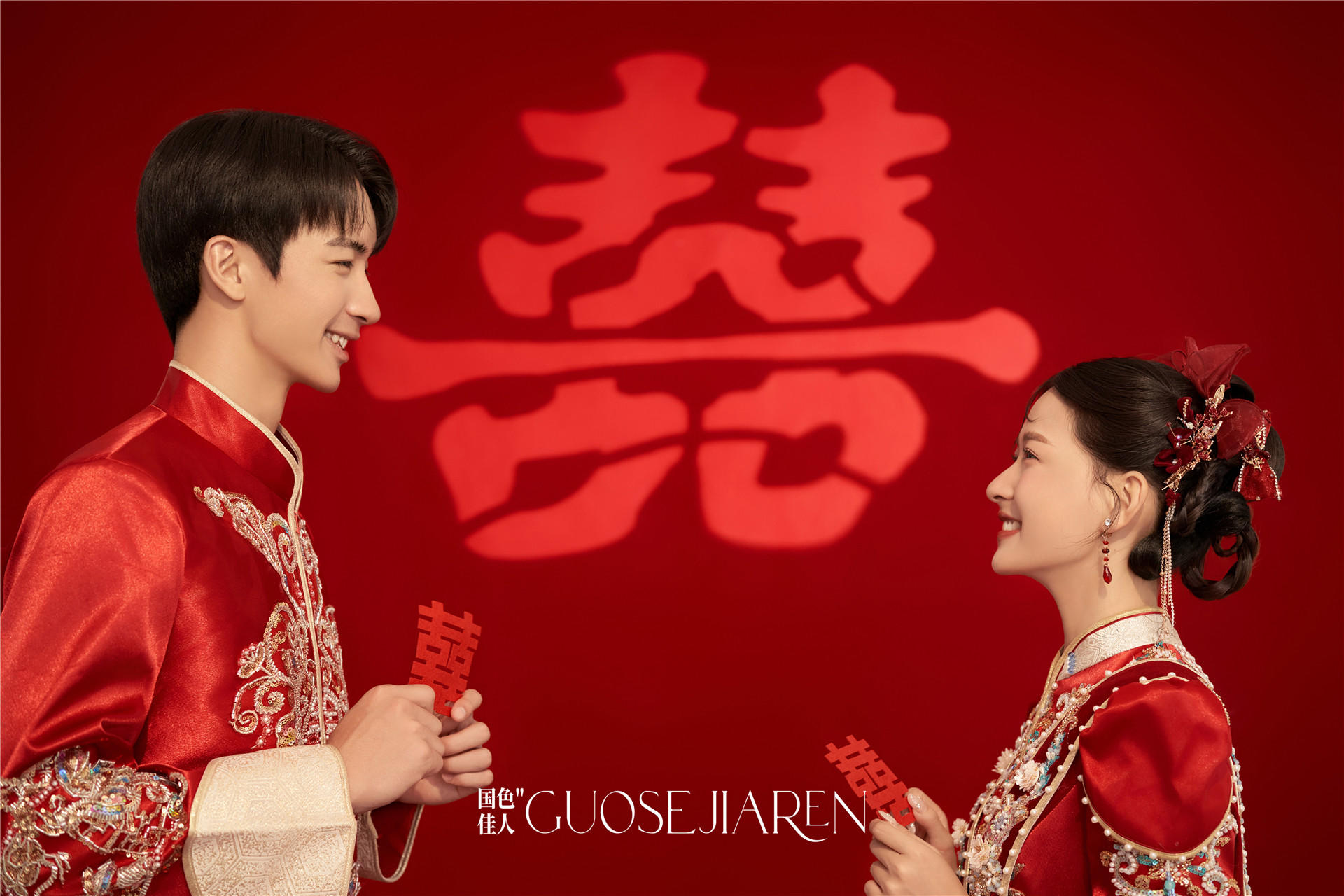 俏皮精致的室內(nèi)漢服婚紗照！瞬間美哭~