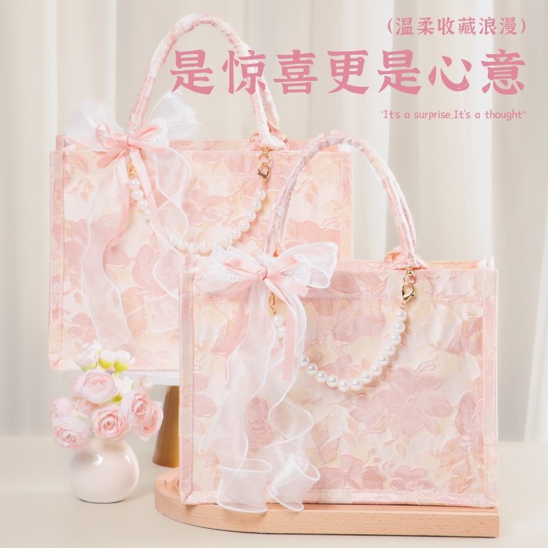 刺繡粉色手提包 女伴娘小眾高級感實(shí)用結(jié)婚伴手禮