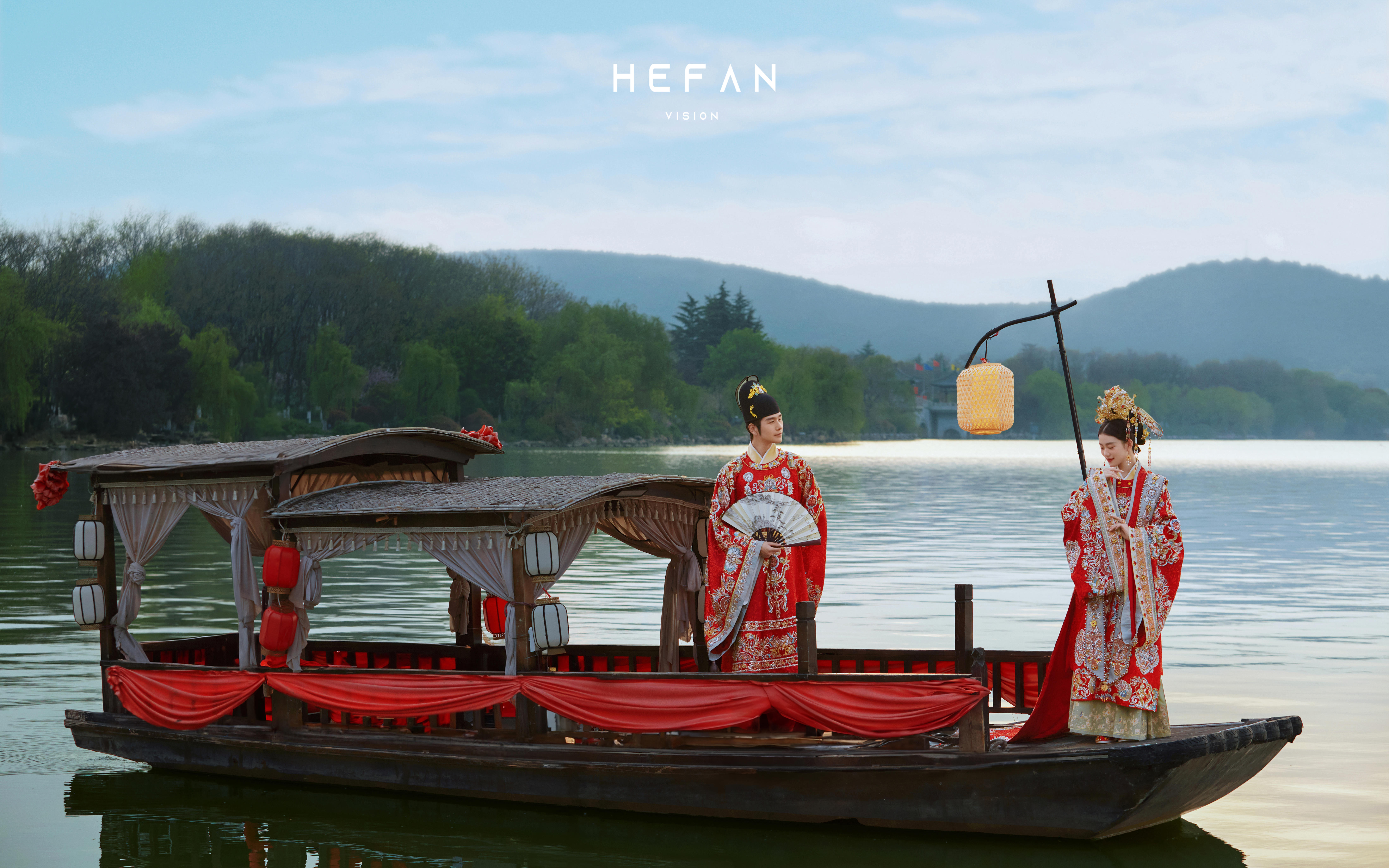 没想到 在徐州拍到水上汉服婚纱照