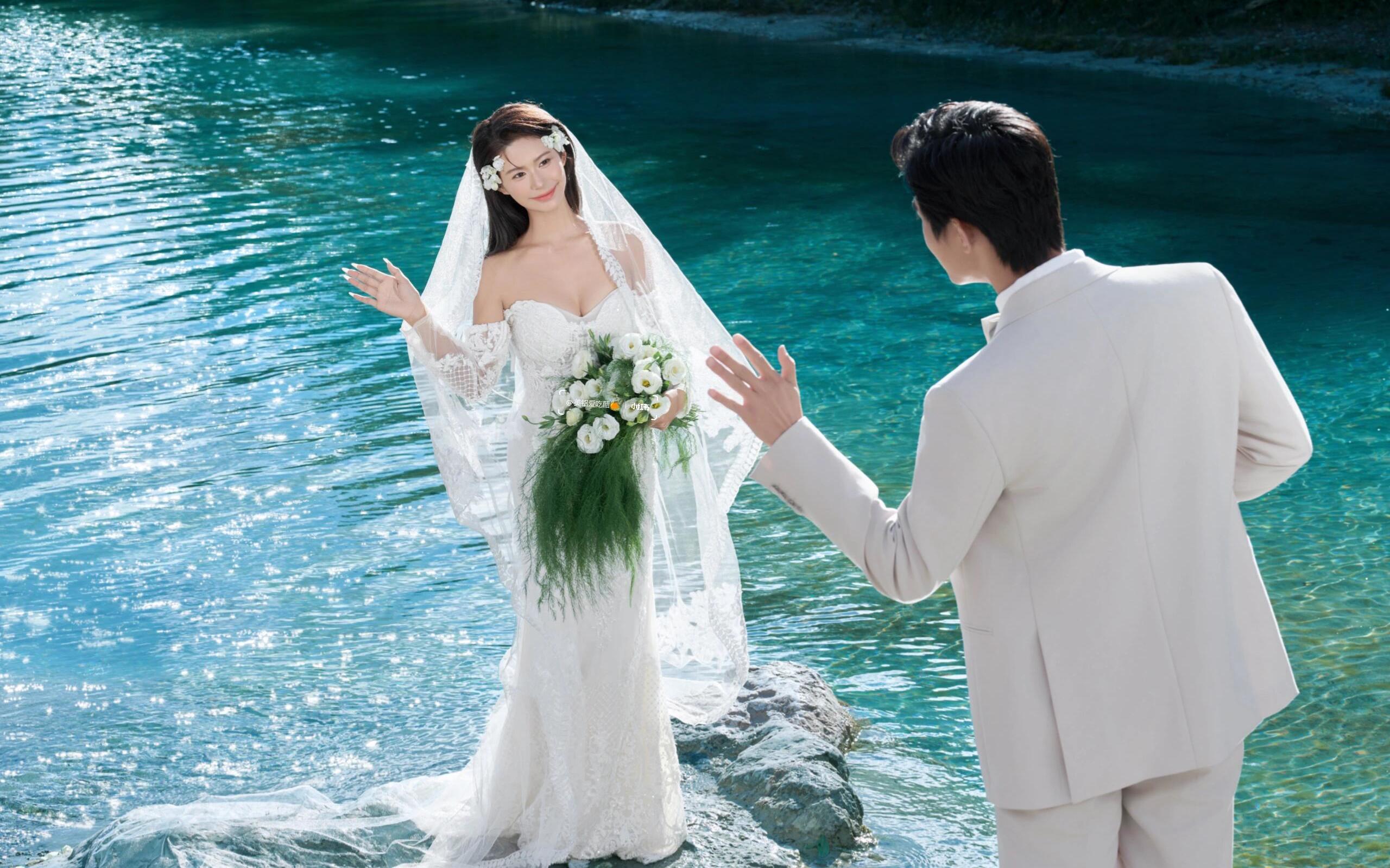 蓝月谷婚纱照旅拍天花板❗7k+搞定