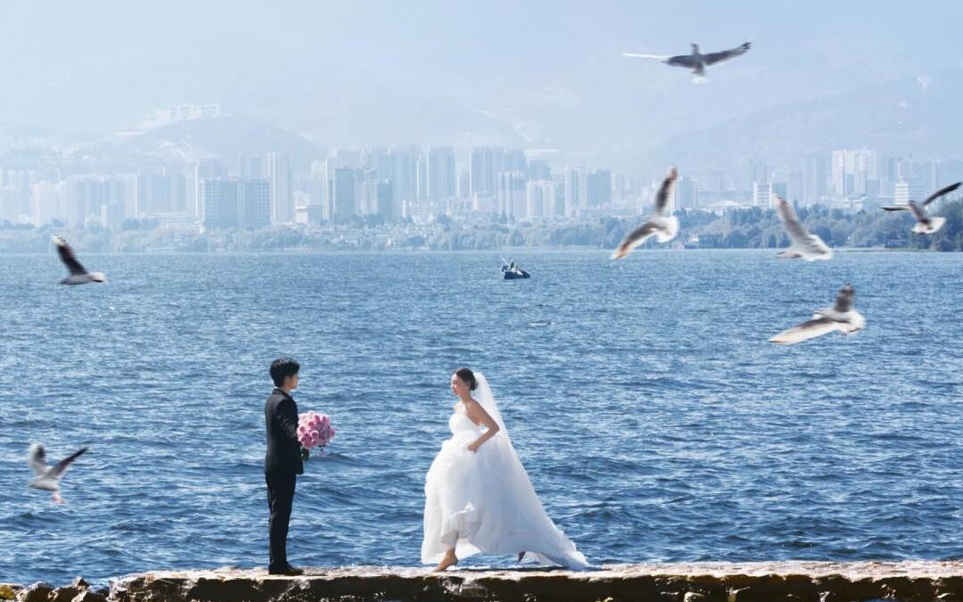 洱海婚纱照真的可以闭眼冲‼甜蜜又治愈