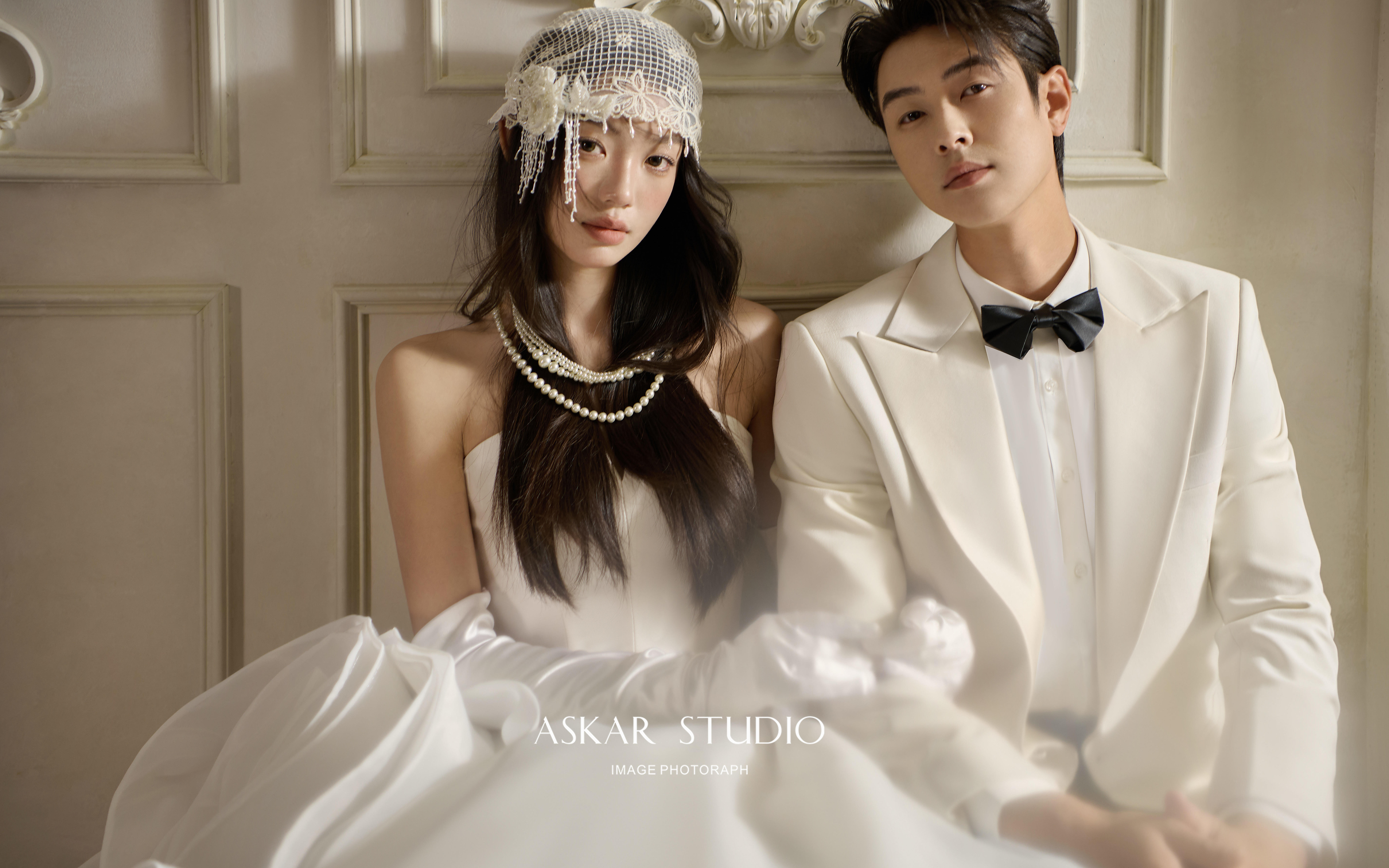 氣質(zhì)女生一定要拍這組復(fù)古肖像婚紗照??