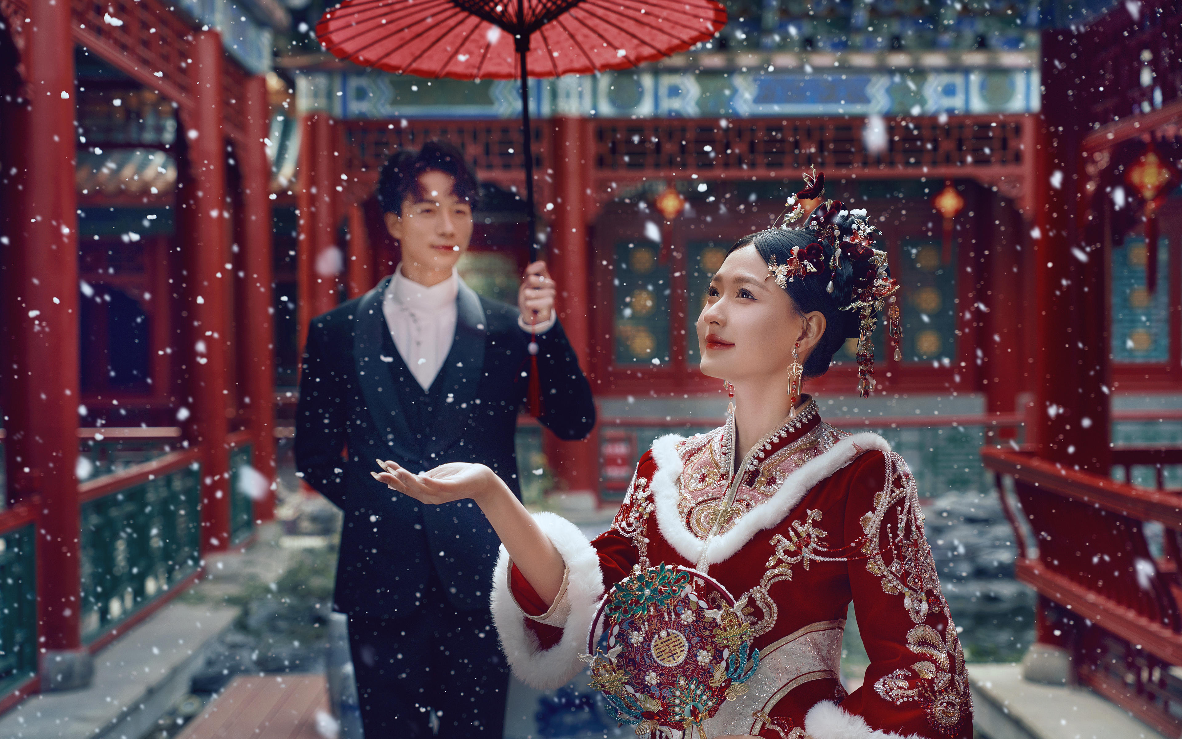 【驚艷必看】雪景國(guó)風(fēng)婚紗照 邂逅紅墻宮闈冬日浪漫