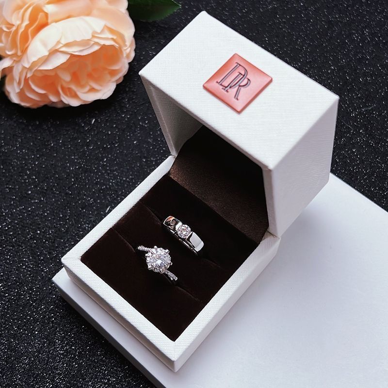 【道具戒指】大牌仿真钻戒对戒结婚求婚戒指婚礼仪式道具戒订婚