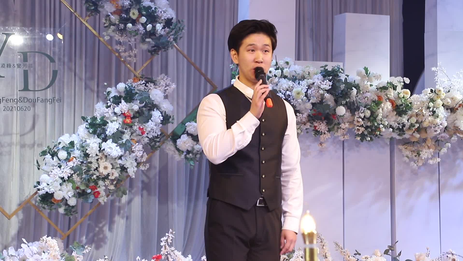 这位主持人的声音太治愈了！