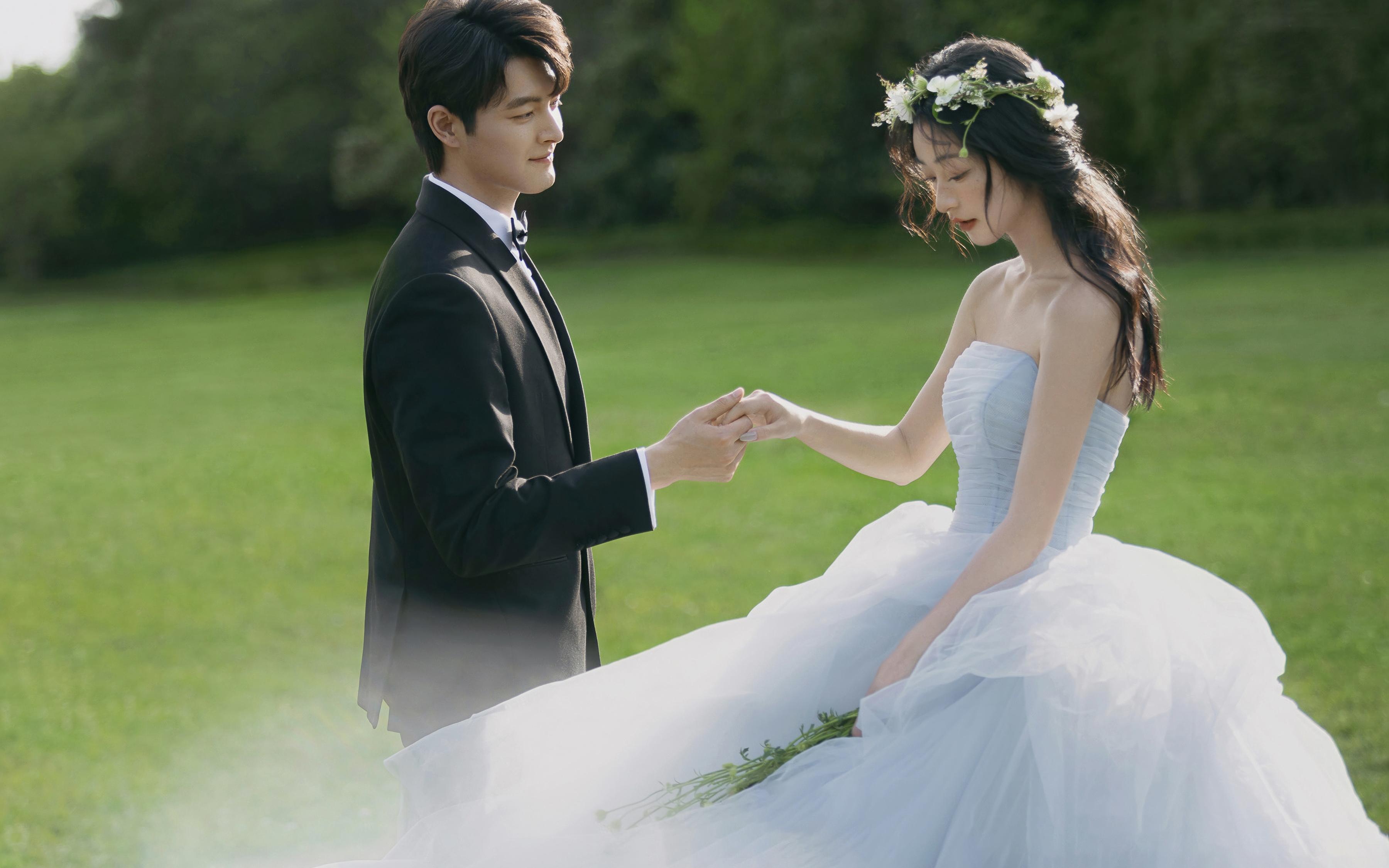 【施华洛摄影】🌿清新治愈的草坪婚纱照