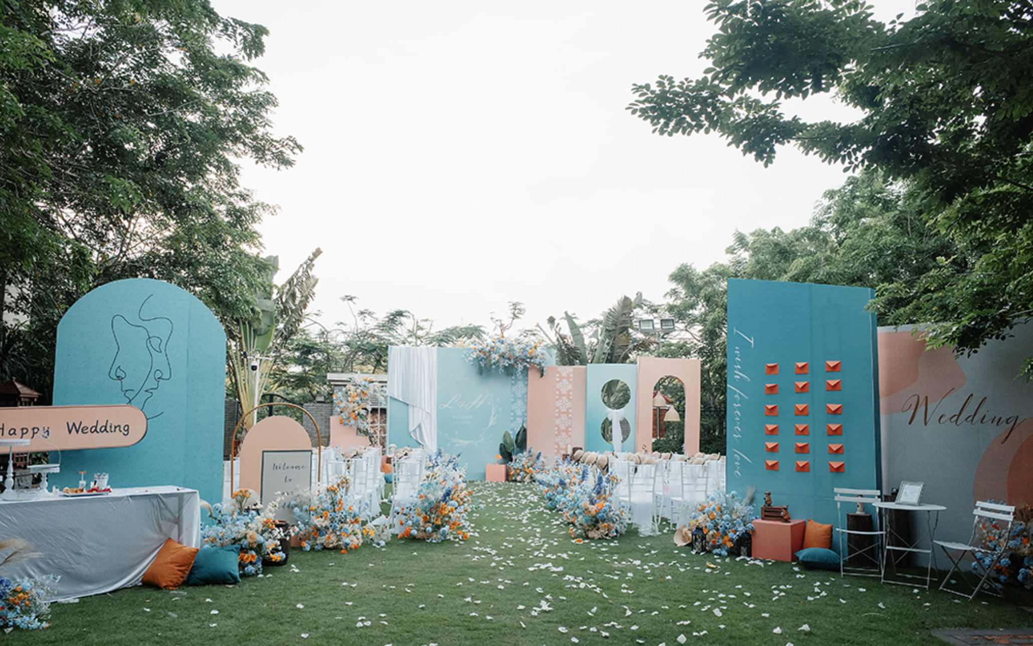 婚礼布置+摄影摄像跟妆主持【一站式服务】