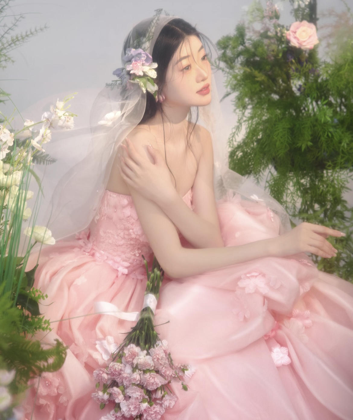 超甜粉色婚紗照 邂逅浪漫花園