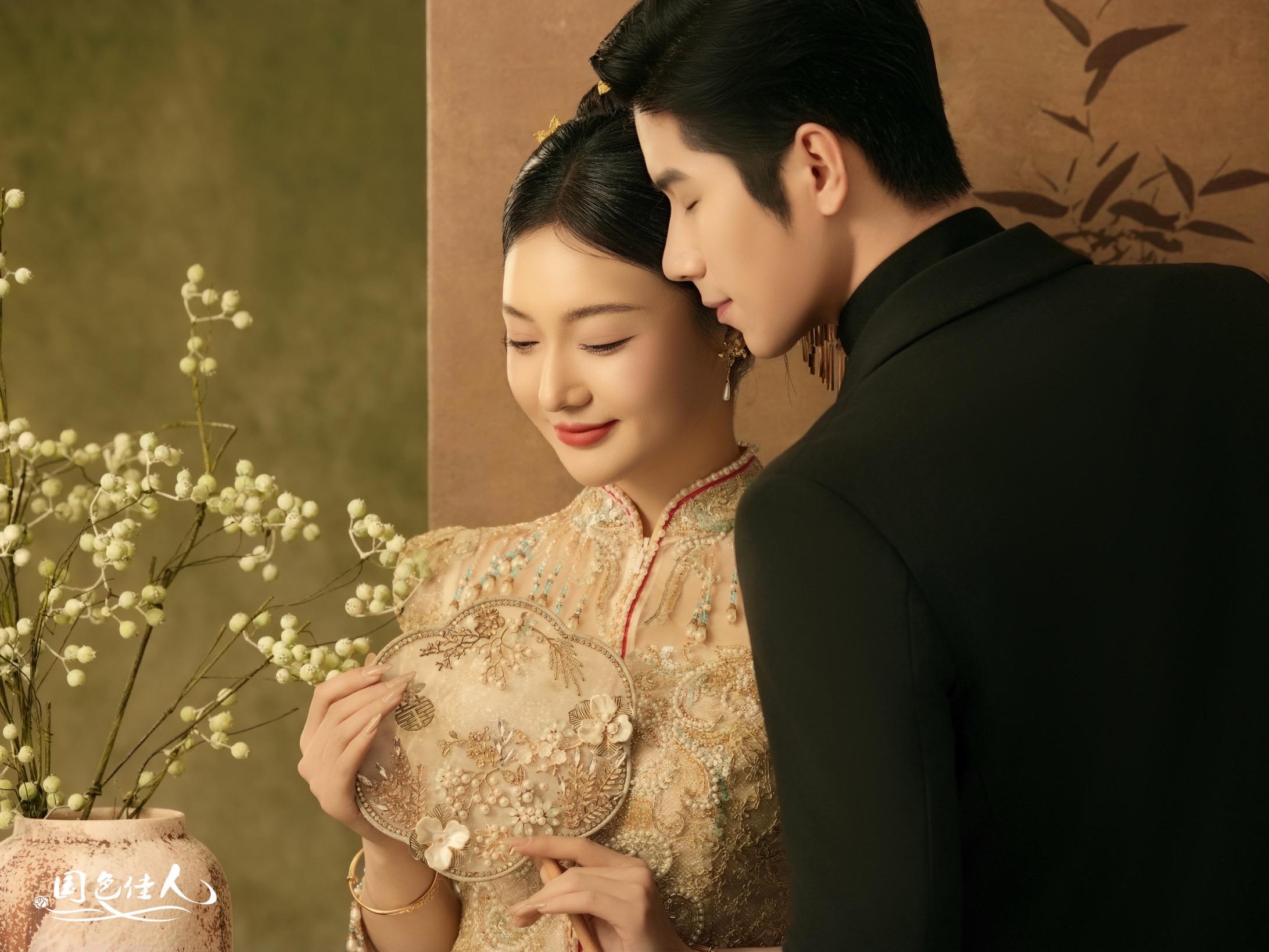 天赐良缘❗新中式金色秀禾婚纱照看多少遍都不会腻