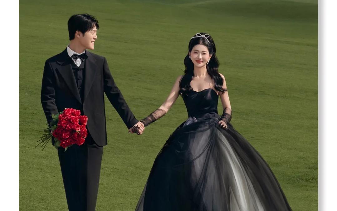 森系草坪婚纱照   当黑纱红玫瑰邂逅清新草坪