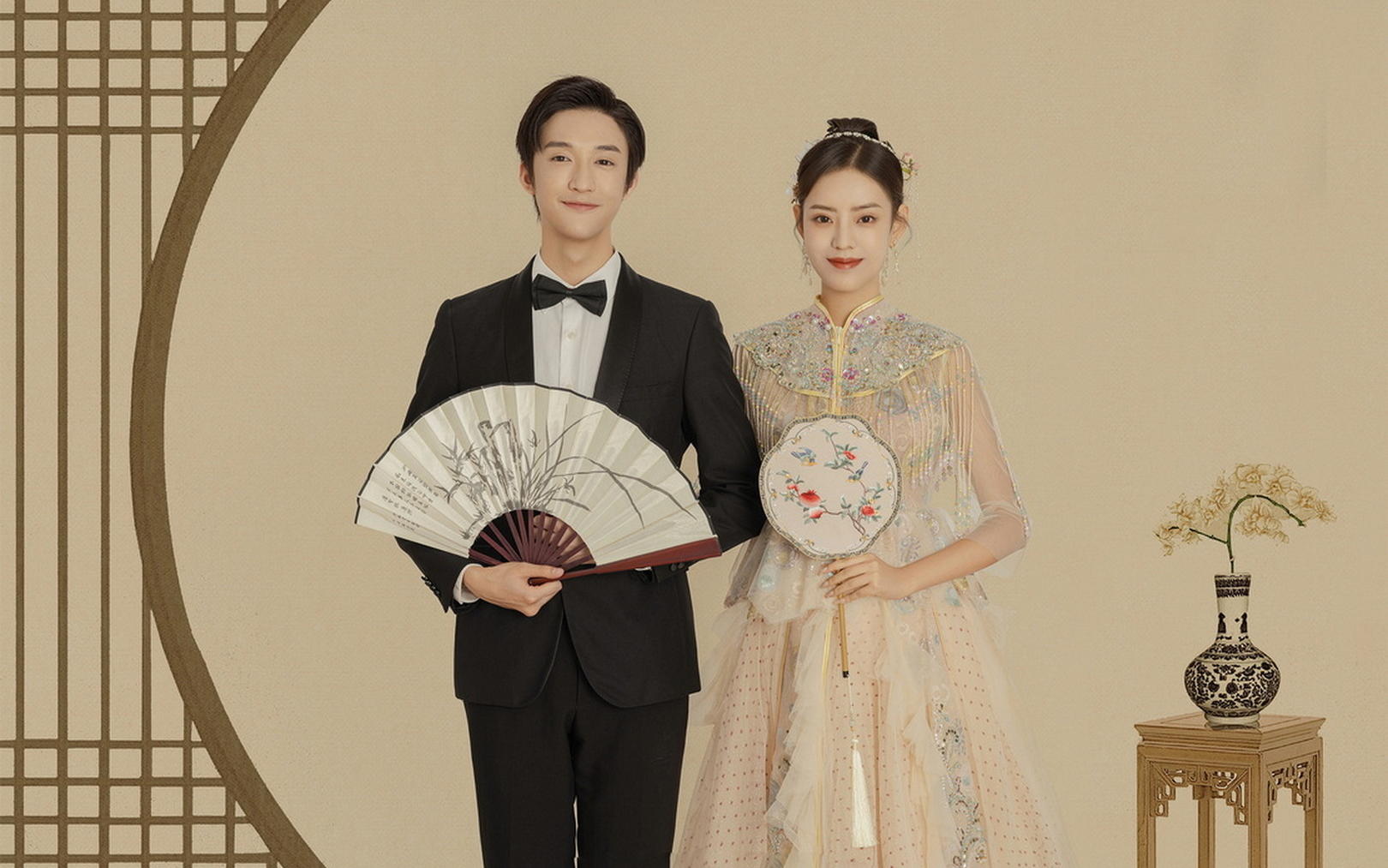  工笔勾勒的东方美人！被偏爱的新中式秀禾婚纱照