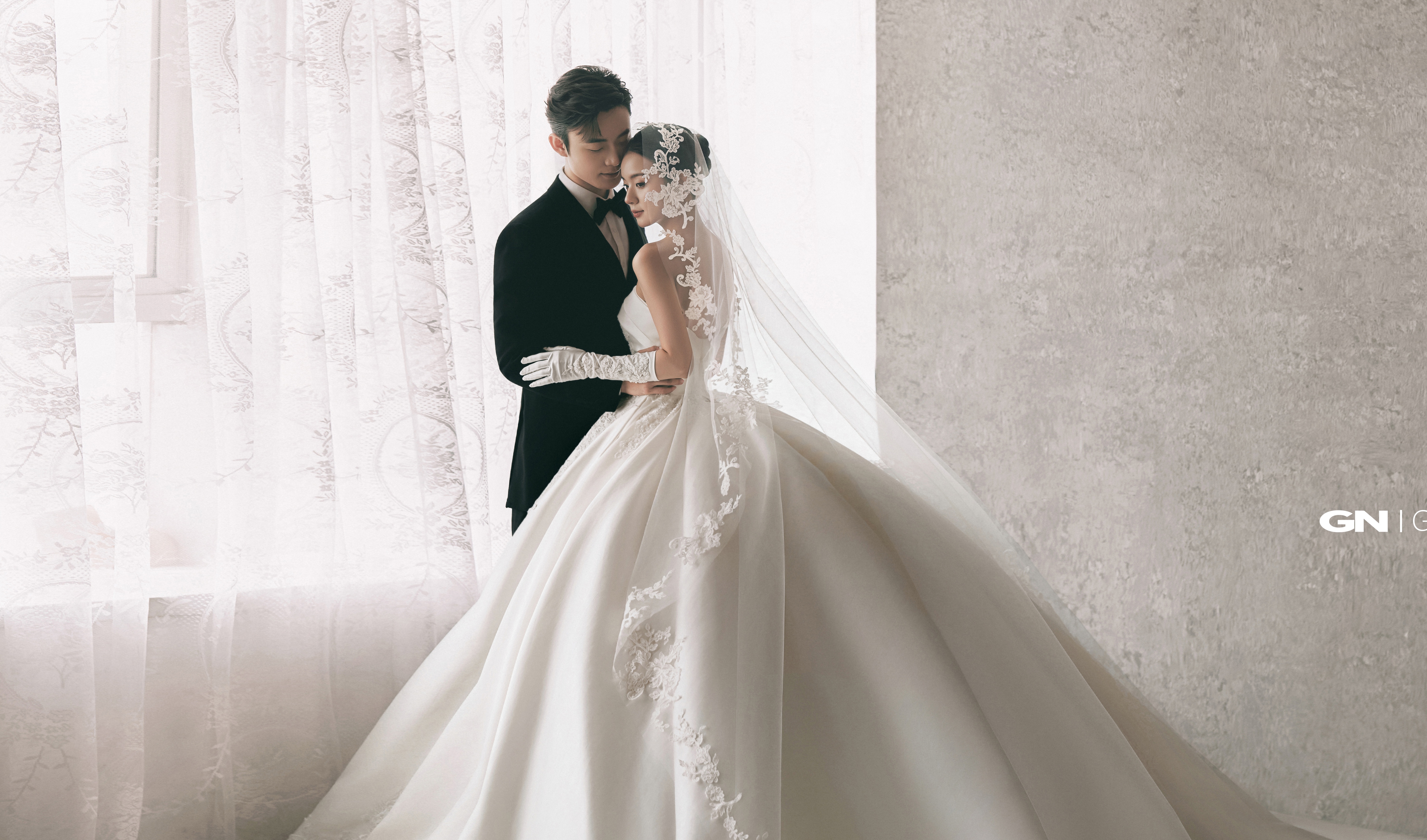 【網(wǎng)絡(luò)專(zhuān)享】婚紗攝影超值套系