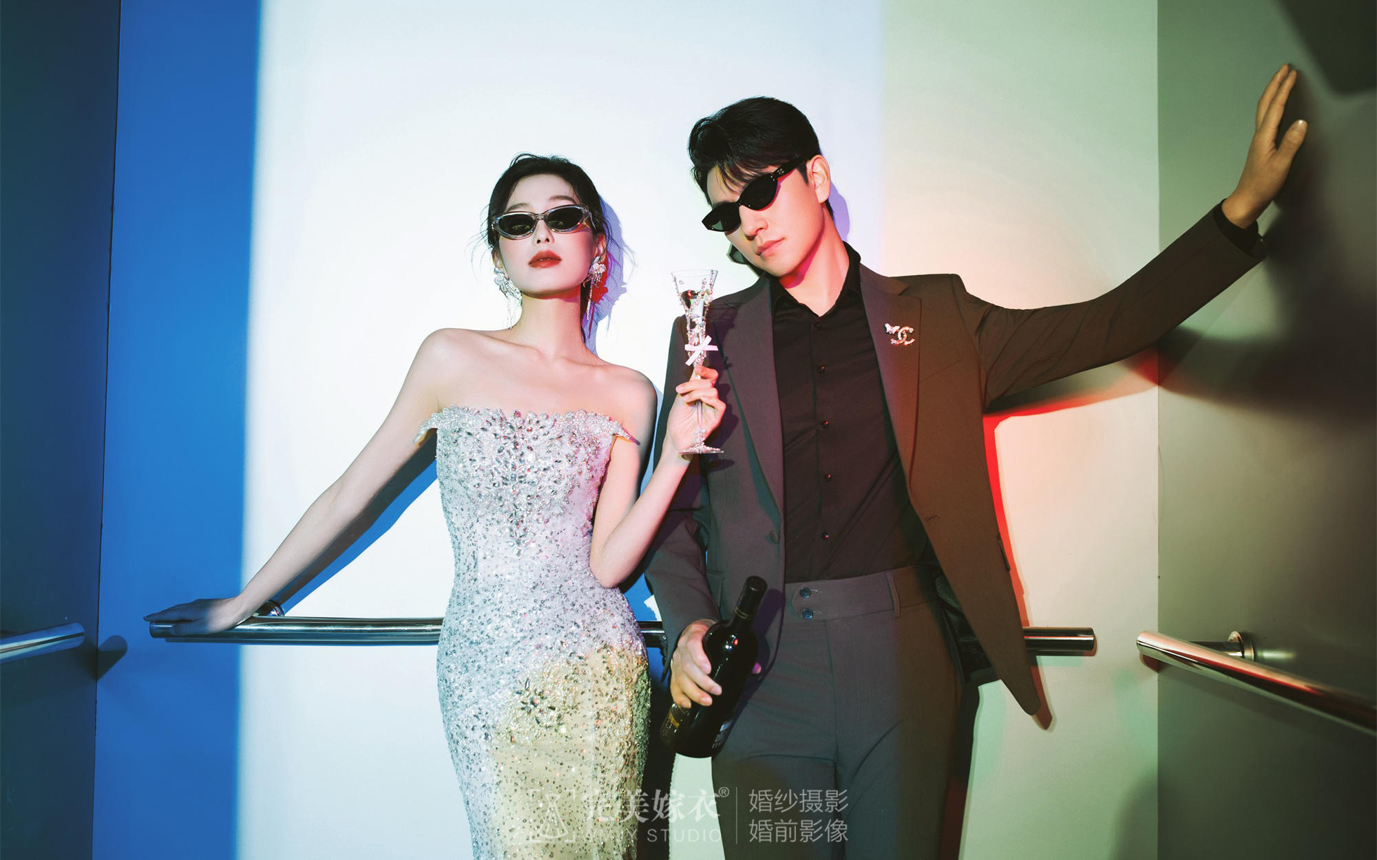 【浸光纪事】拒绝跟风❌电梯婚纱照也太酷了吧！