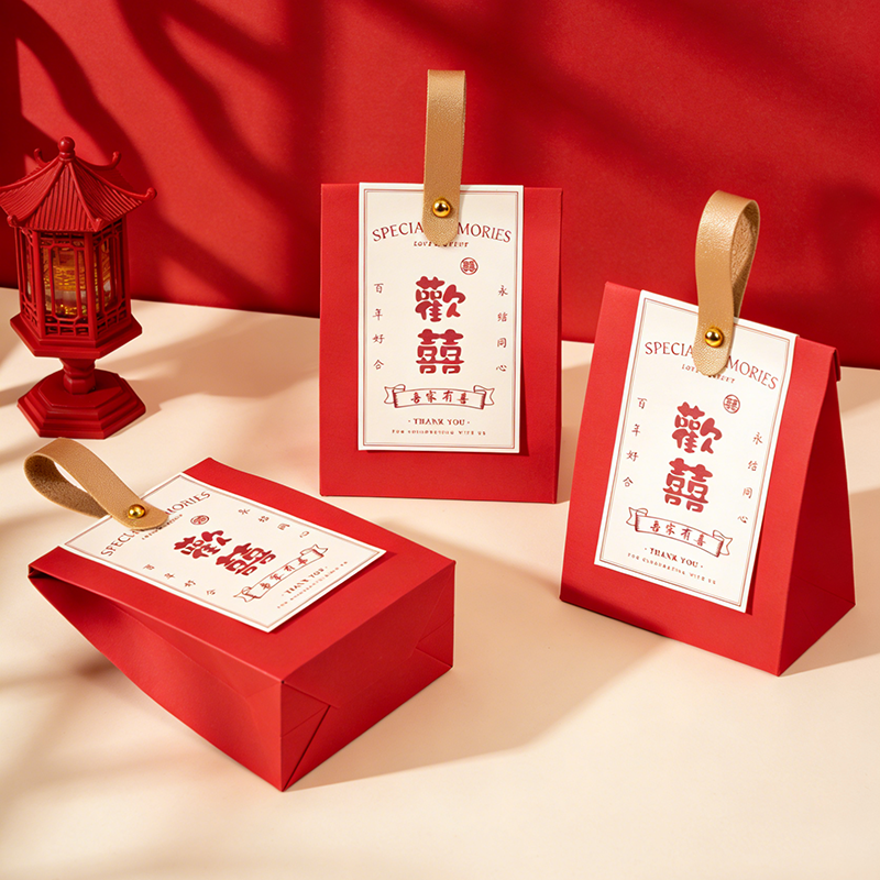 50个红色皮质手提喜糖盒10*6.5*13cm