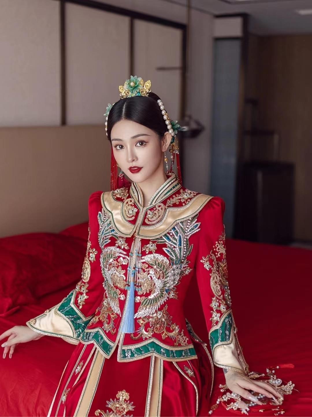 【银牌化妆师】准一线品牌 精美新娘午宴晚宴跟妆
