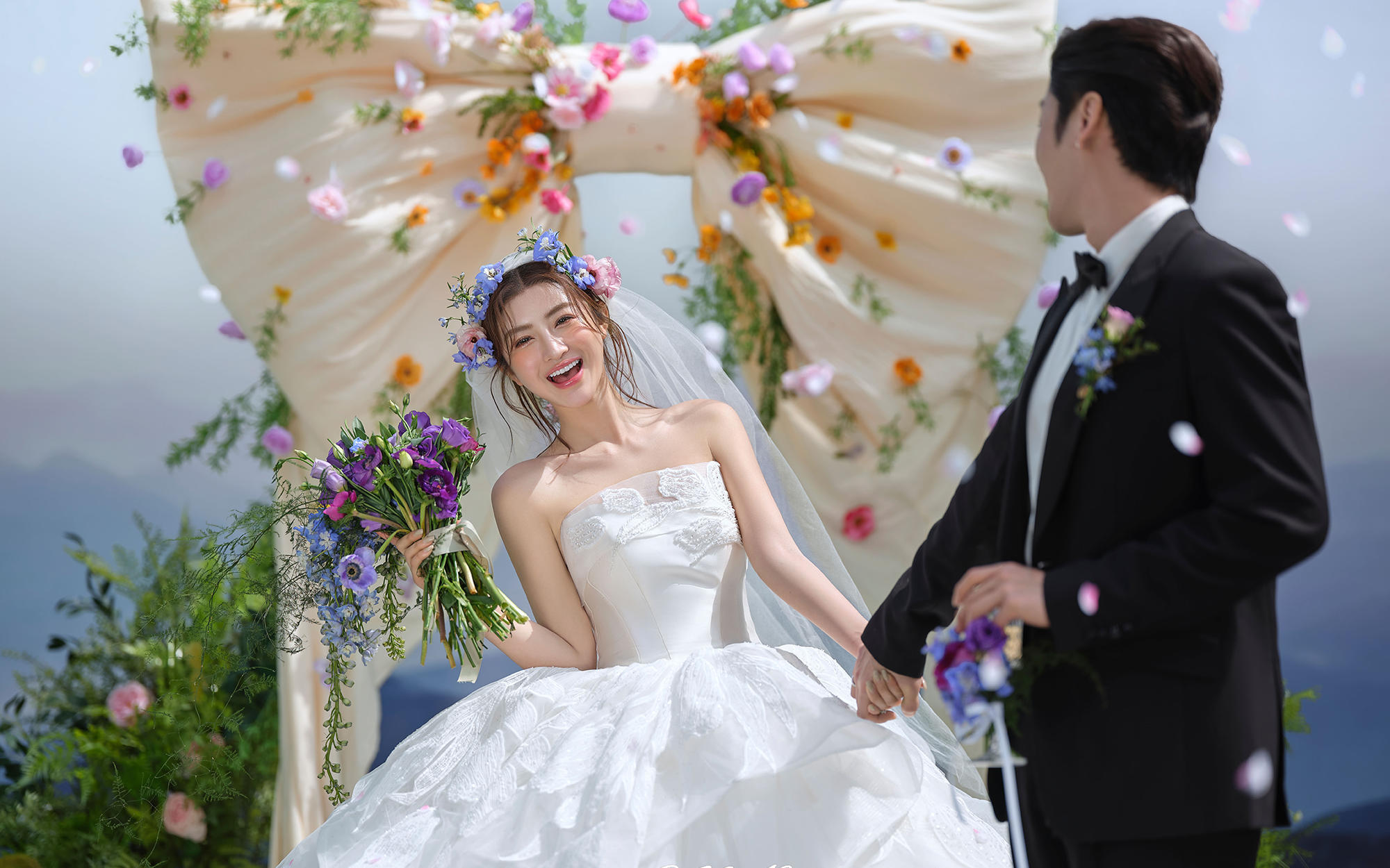 仪式感夏季婚纱照，大蝴蝶结更浪漫