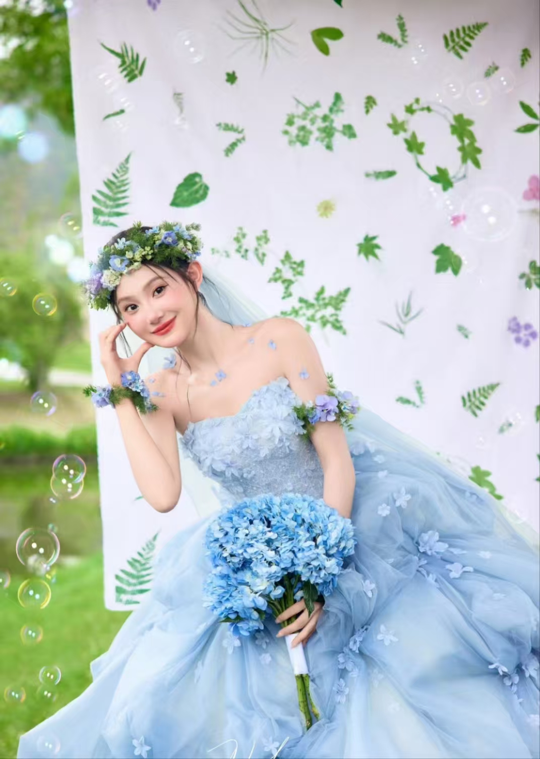 「高端定制」场景风格任选+ 私人原创定制婚纱照