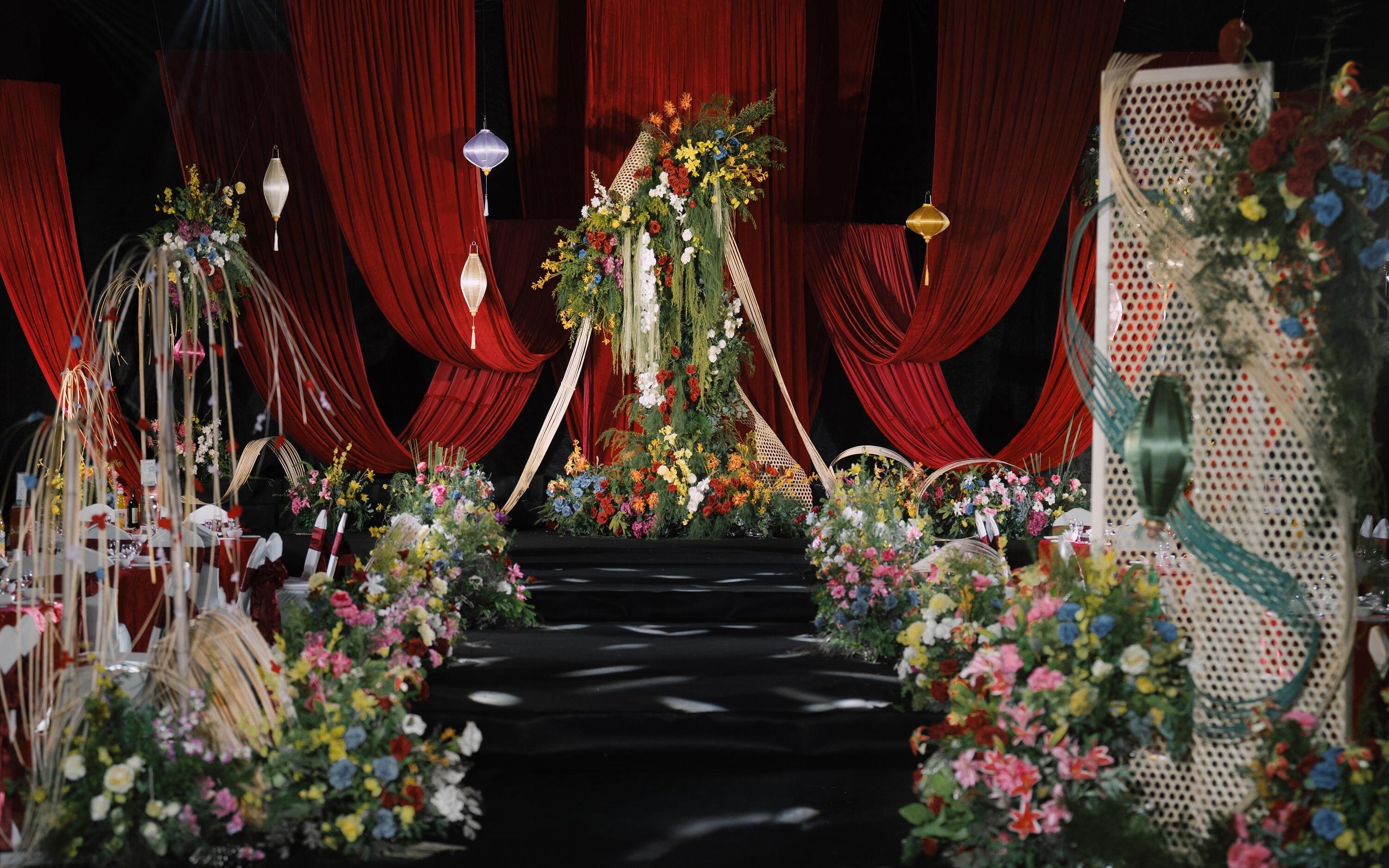 布幔婚礼 喜庆红色新中式布幔婚礼 