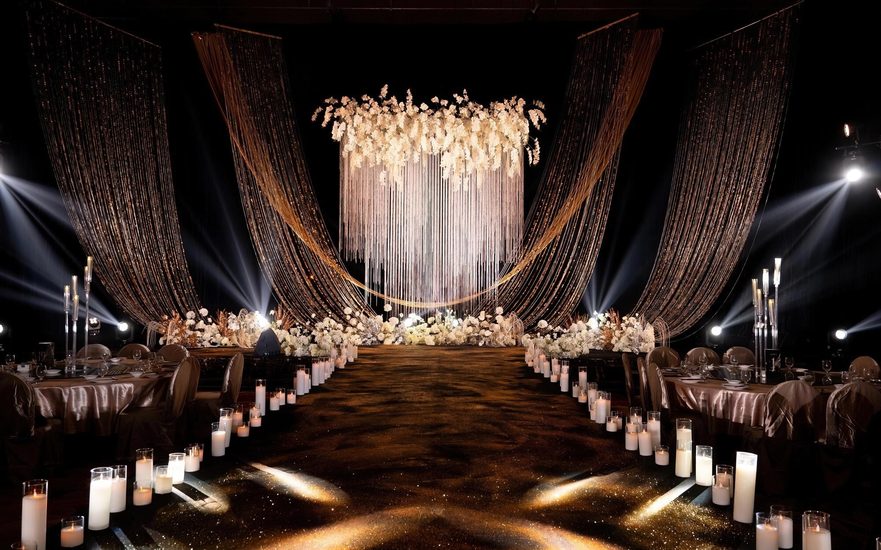 水晶之恋，映照婚礼的每一刻纯净光芒