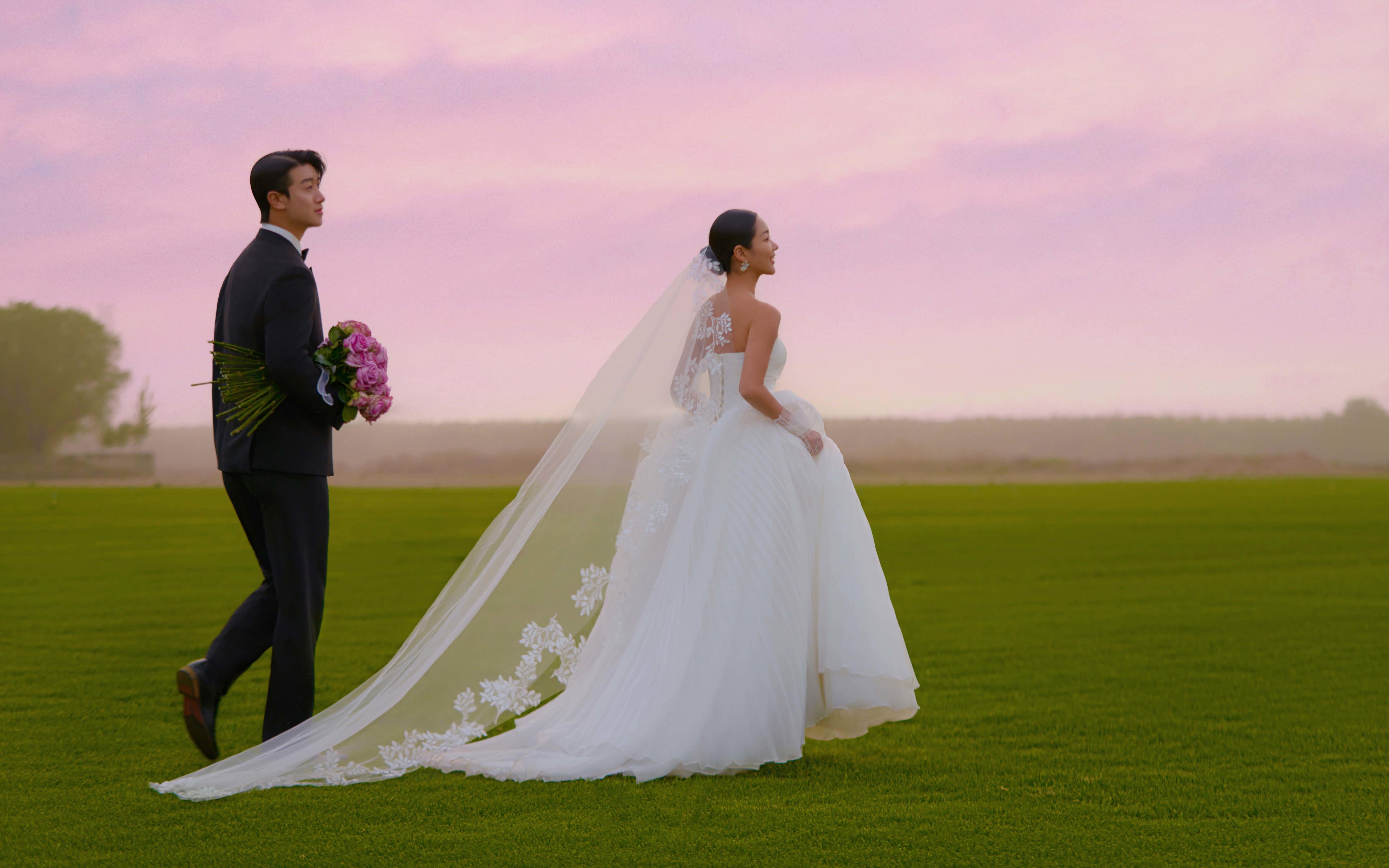 『仲夏夜之梦』｜美到犯规的紫色晚霞婚纱照