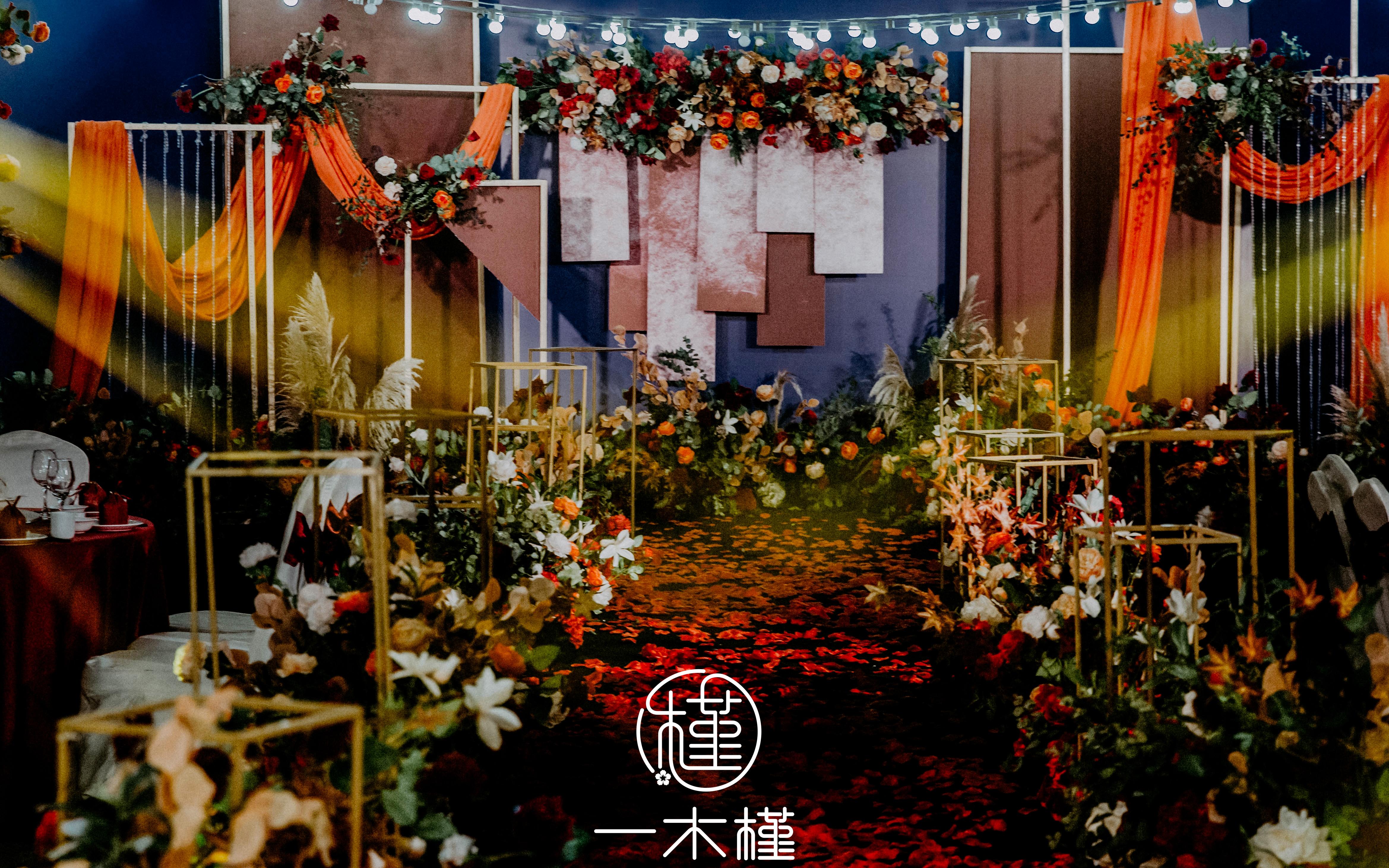 一木槿 |经典蓝红撞色  复古又让人眼前一亮
