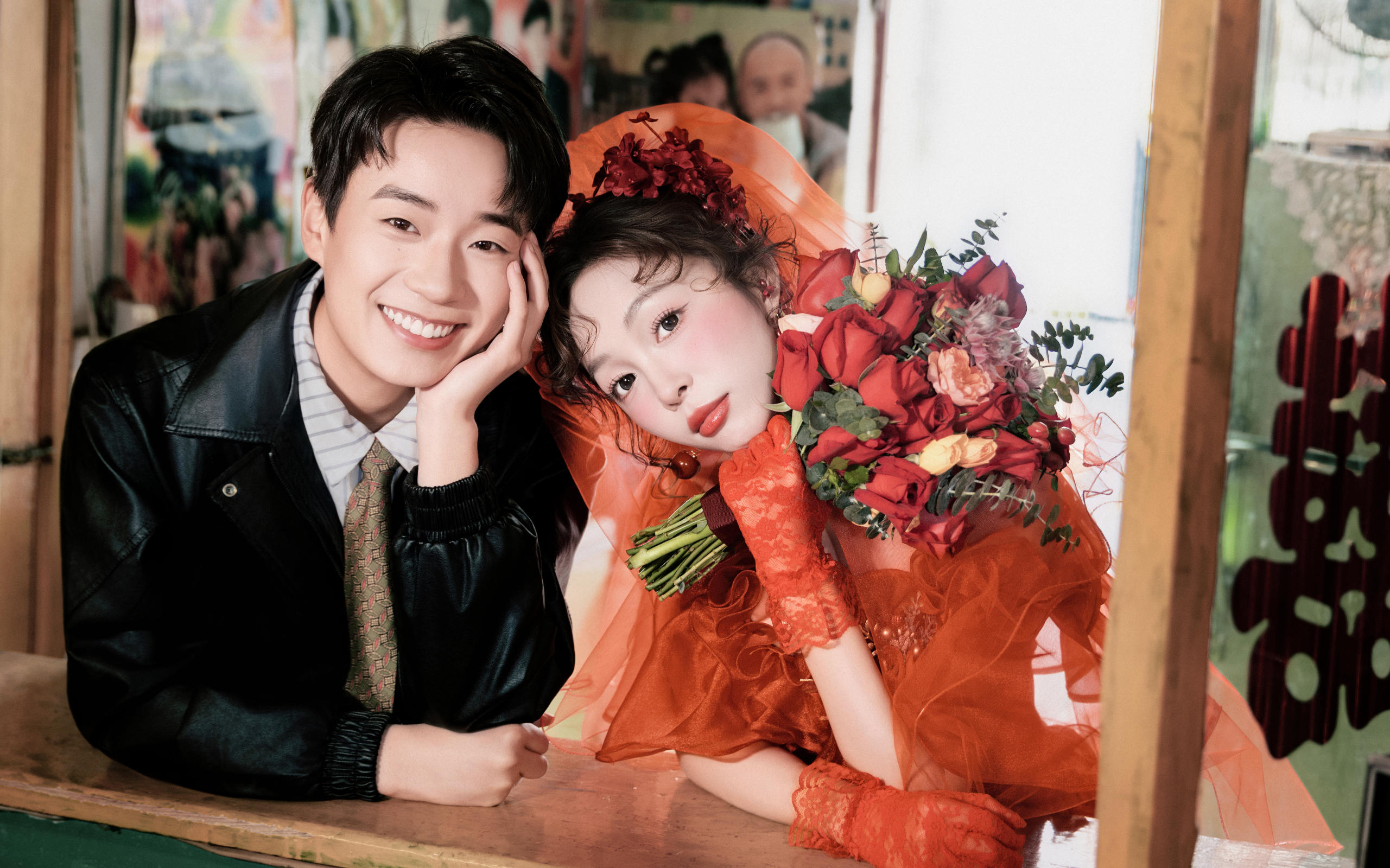 欢迎来到90年代港风喜嫁婚纱照活人感拉满!