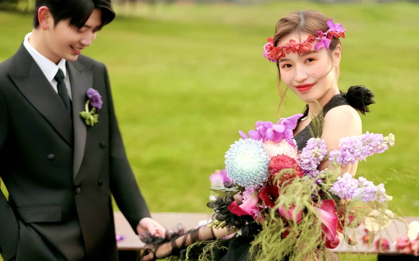 受不了🍃疯狂心动的草坪婚纱照真的好爱