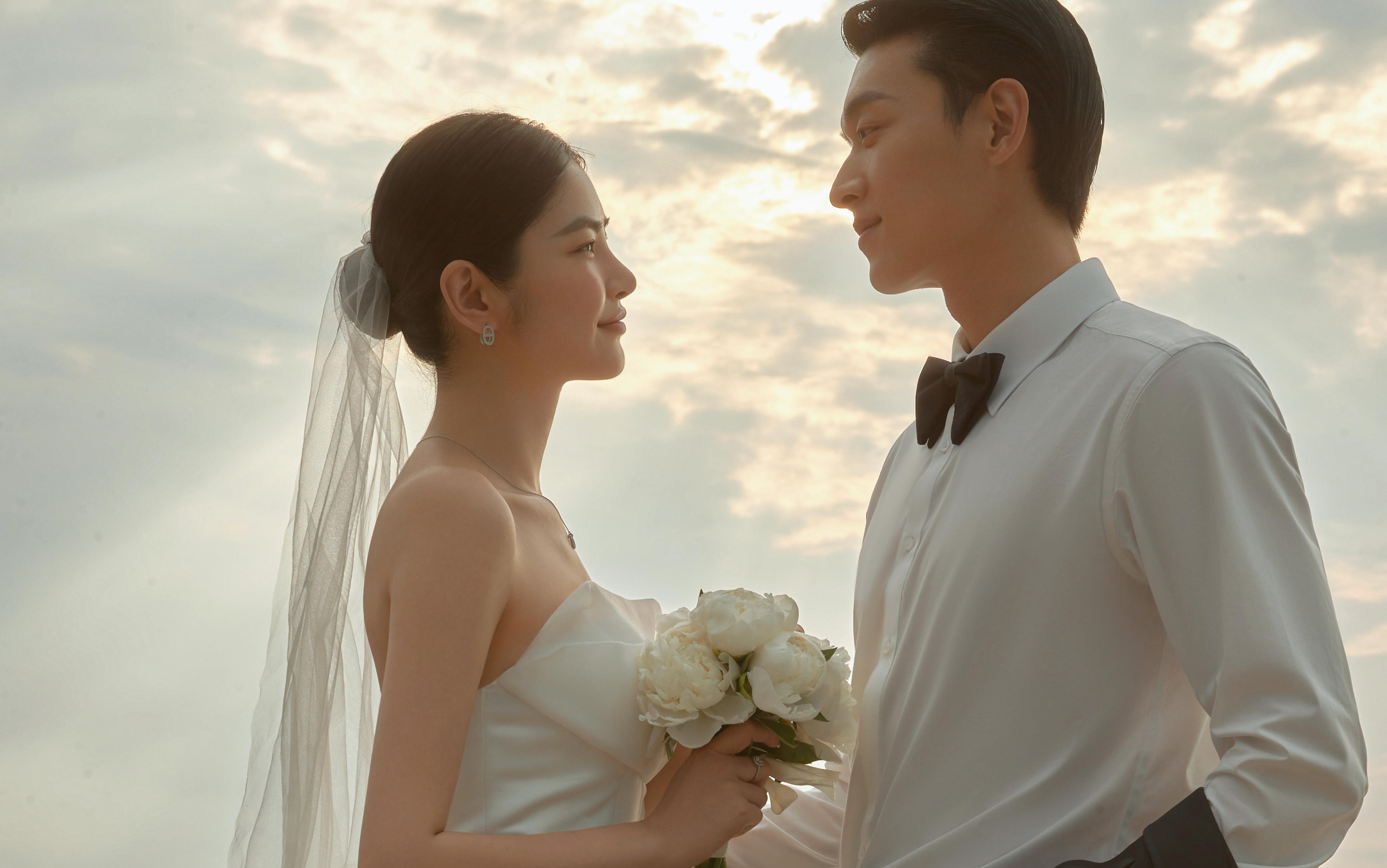 💗湖边夕阳下，婚纱照里的心动一万次✨