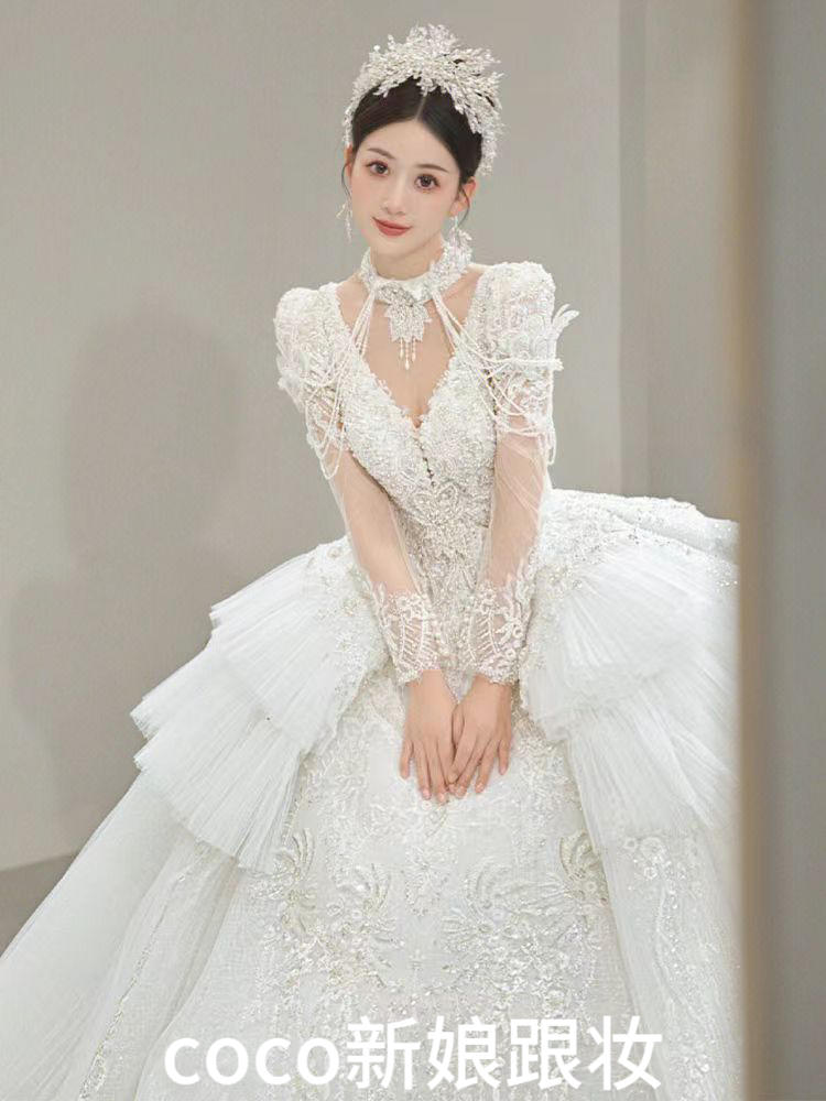1580跟妆＋秀禾＋拖尾婚纱＋礼服