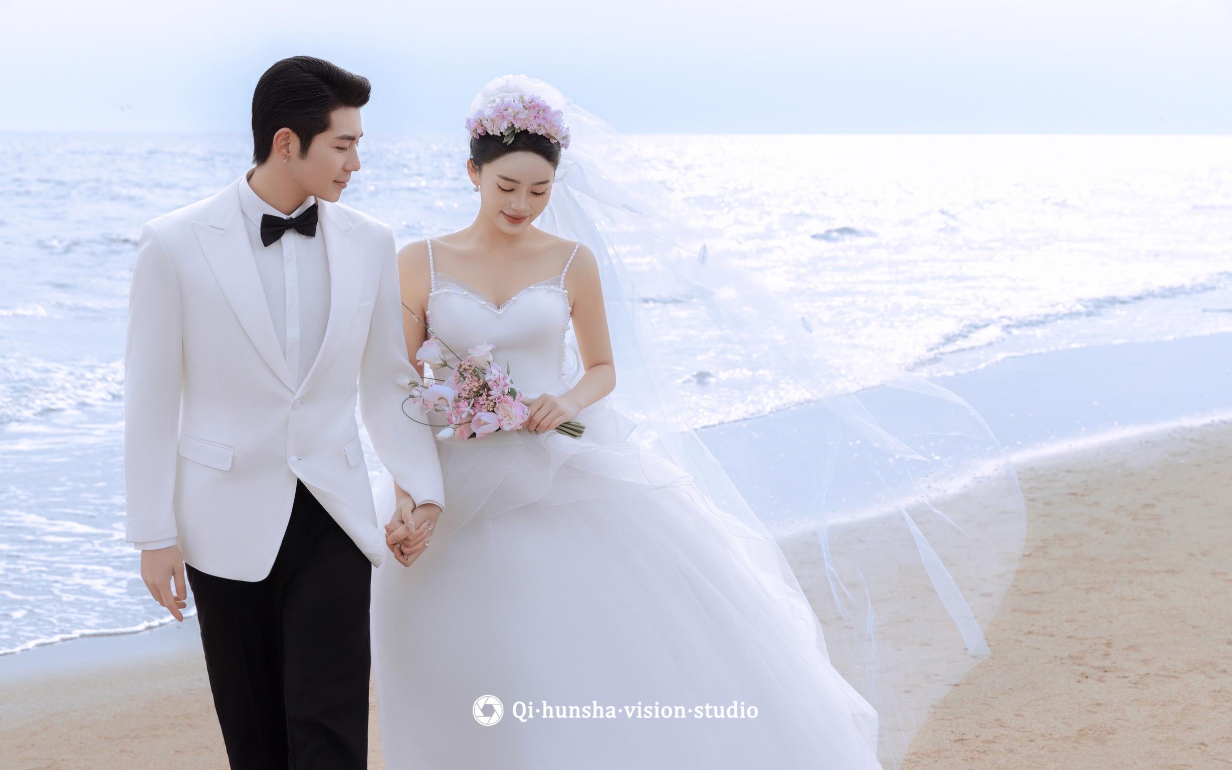 与你漫步在海边奔赴一场以爱为名的遇见