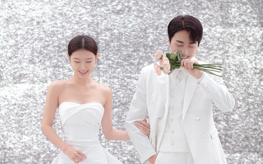 极简婚纱照天花板，高级感与甜蜜感双拿捏