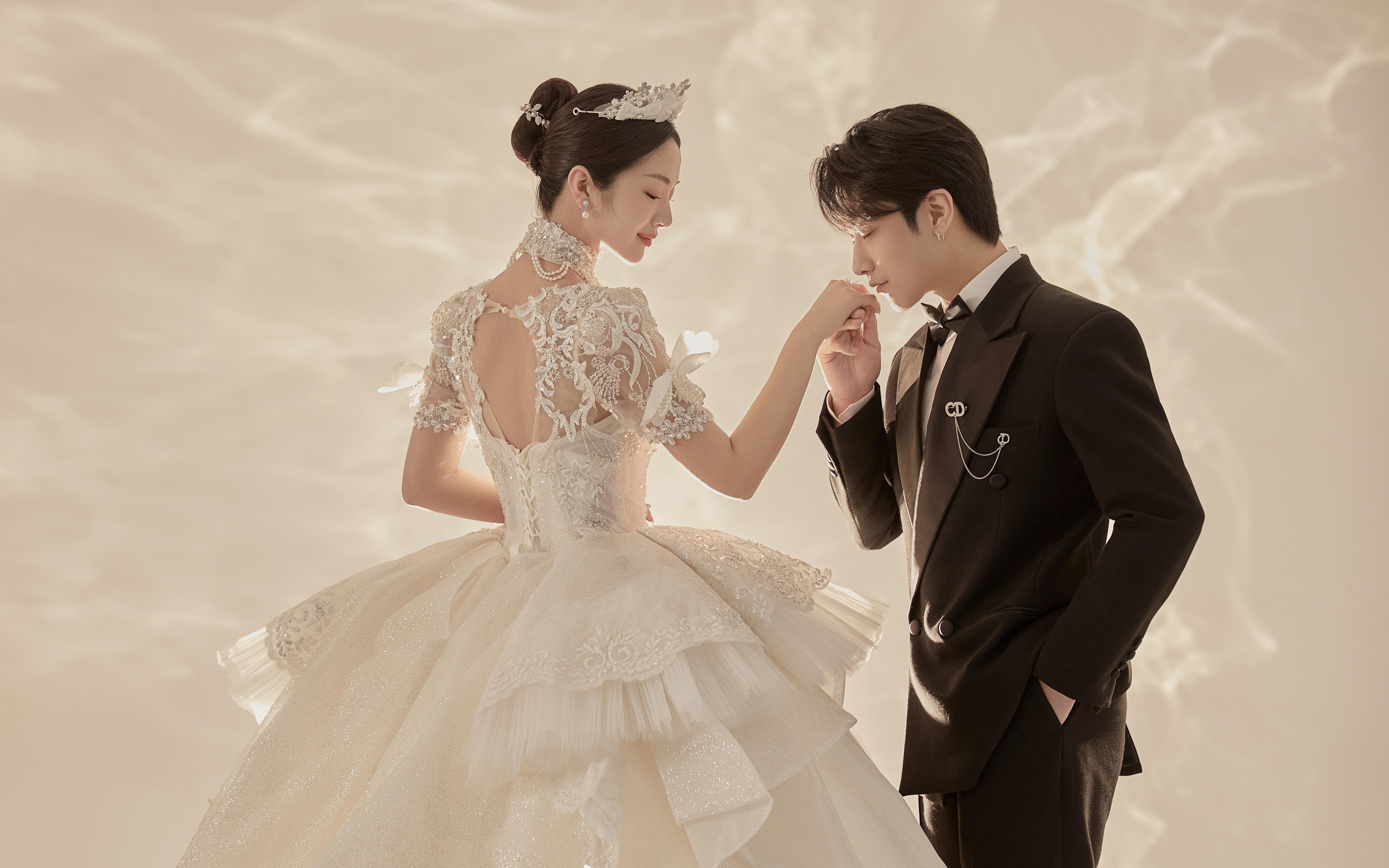? 這組光影婚紗照我愿稱之為“封神之光” ?
