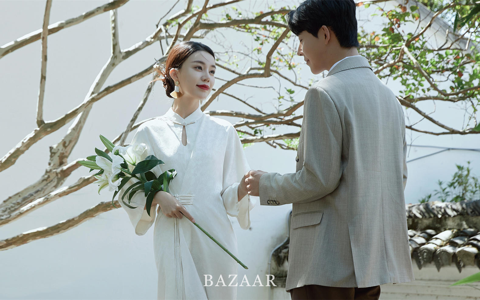 園林風(fēng)婚紗照，白色旗袍演繹東方美